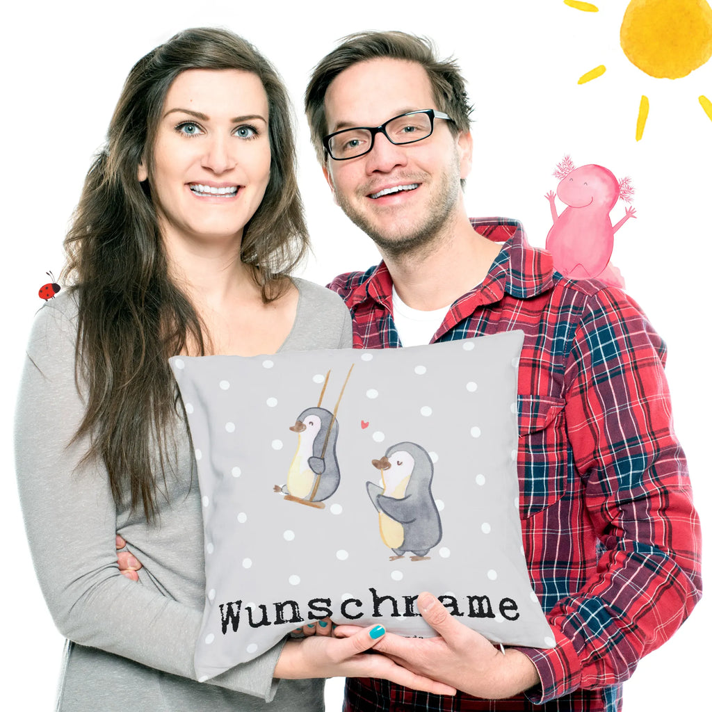 Personalisiertes Kissen Pinguin Beste Omi der Welt bedrucken, Wunschname, Name, personalisiert, Kissen, Kopfkissen, für, Dankeschön, Geschenk, Schenken, Geburtstag, Geburtstagsgeschenk, Geschenkidee, Danke, Bedanken, Mitbringsel, Freude machen, Geschenktipp, Großmutter, Ommi, Enkel, Omi, Enkelkind, Großmama, Omma, Enkelin, Kleinigkeit, Großpapa, Oma, Bester
