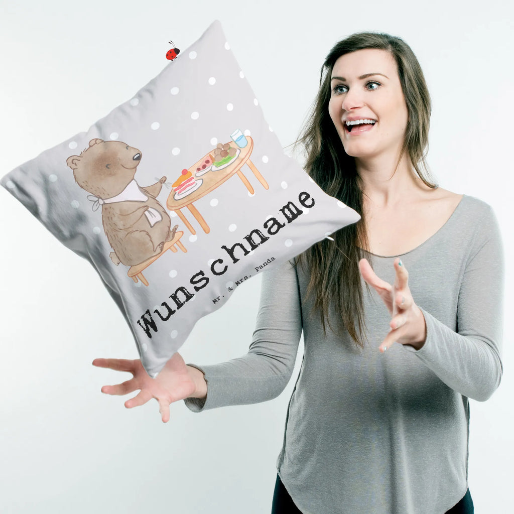 Personalisiertes Kissen Bär Essen gehen Wunschname, Name, Kopfkissen, personalisiert, bedrucken, Kissen, Geschenk, Sport, Sportart, Hobby, Schenken, Danke, Dankeschön, Auszeichnung, Gewinn, Sportler, Essen, Restaurantbesuch, Restaurant, Essen gehen