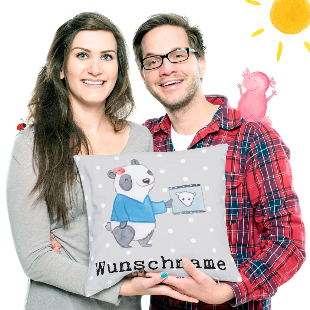 Personalisiertes Kissen Neurologin mit Herz personalisiert, Name, Kissen, bedrucken, Kopfkissen, Wunschname, Beruf, Ausbildung, Jubiläum, Abschied, Rente, Kollege, Kollegin, Geschenk, Schenken, Arbeitskollege, Mitarbeiter, Firma, Danke, Dankeschön, Neurologie, Neurologin, Mediziner, Medizinstudium