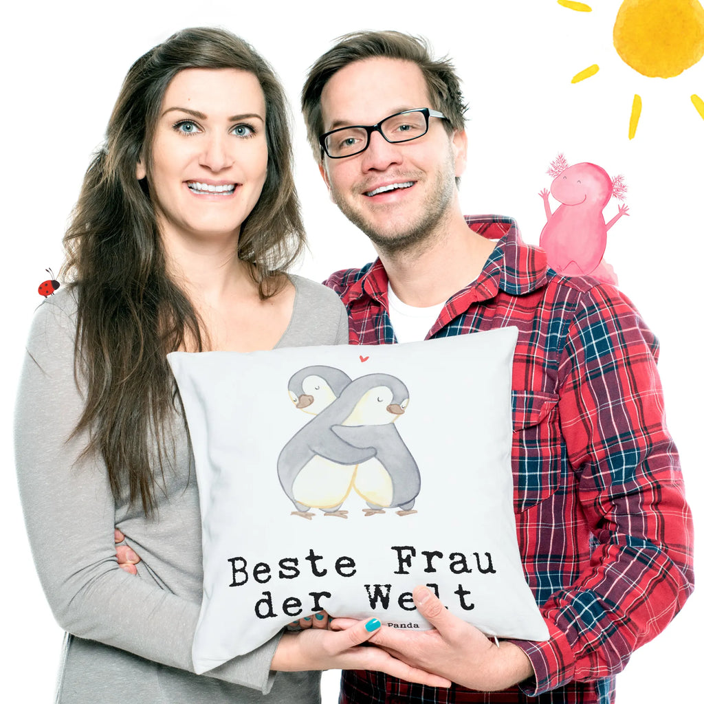 40x40 Kissen Pinguin Beste Frau der Welt Kissen 40x40 Waschbar, Sofakissen, Dekokissen Sofa, Dekokissen 40x40, Dekokissen, Couchkissen, Kissenhülle 40x40, Motivkissen, Kissen, Kopfkissen 40x40, Kissenhülle, Kissenbezug 40x40, Kissen 40x40, Zierkissen, Kissenbezüge, Sofakissen 40x40, Kopfkissen, sitzkissen, sofakissen, für, Dankeschön, Geschenk, Schenken, Geburtstag, Geburtstagsgeschenk, Geschenkidee, Danke, Bedanken, Mitbringsel, Freude machen, Geschenktipp, Freundin, Gattin, Ehe, Frau, Ehepartner, Braut, Lebensgefährtin, Liebling, Traumfrau, Beste, Kleinigkeit, Partnerin, Ehefrau