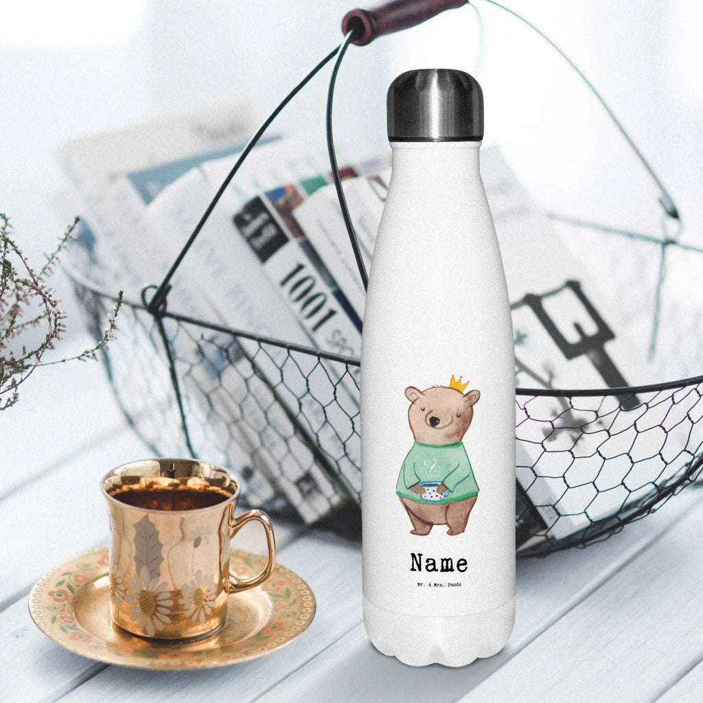 Personalisierte Thermosflasche Chef mit Herz Personalisierte Thermosflasche, Edelstahlflasche Mit Wunschtext, Doppelwandige Trinkflasche Mit Gravur, BPA-Freie Thermosflasche Mit Namen, Thermoskanne Unterwegs Mit Namen, Robuste Thermosflasche Personalisiert, Thermosflasche Kinder Mit Namen, Auslaufsichere Thermosflasche Mit Wunschtext, Spülmaschinenfeste Thermosflasche Mit Gravur, Isolierflasche Mit Gravur, Thermosflasche Reisen Mit Namen, Thermosflasche Mit Drehverschluss Und Gravur, Thermosflasche Für Wasser Personalisiert, Moderne Thermosflasche Mit Text, Thermoflasche Edelstahl Mit Gravur, Thermosflasche Für Tee Mit Namen, Thermosflasche Wandern Mit Gravur, Thermosflasche 1 Liter Personalisiert, Thermosflasche 500ml Mit Gravur, Thermosflasche Mit Trinkverschluss Und Namen, Klassische Thermosflasche Mit Namen, Warmhalteflasche Personalisiert, Kalthalteflasche Mit Wunschtext, Umweltfreundliche Thermosflasche Mit Wunschtext, Thermosflasche 750ml Mit Namen, Thermosflasche Für Schule Mit Gravur, Vakuumflasche Mit Namen, Thermosflasche Mit Wunschtext, Getränkeflasche Personalisiert, Leichte Thermosflasche Mit Wunschtext, Trinkflasche Isoliert Mit Namen, Thermosflasche Für Kaffee Mit Wunschtext, Thermoflasche Personalisiert, Sommerflasche Mit Wunschtext, Thermosflasche Outdoor Mit Gravur, Thermosflasche Damen Personalisiert, Thermosflasche Für Sport Mit Namen, Flasche Für Kohlensäure Mit Gravur, Thermosflasche Herren Mit Wunschtext, Thermosflasche Für Büro Mit Wunschtext, Nachhaltige Thermosflasche Mit Gravur, Thermosflasche Mit Namen, Beruf, Ausbildung, Jubiläum, Abschied, Rente, Kollege, Kollegin, Geschenk, Schenken, Arbeitskollege, Mitarbeiter, Firma, Danke, Dankeschön, Führungskraft, Firmeninhaber, Chef, Leiter, Direktor, Geschäftsinhaber, Unternehmensinhaber, CEO