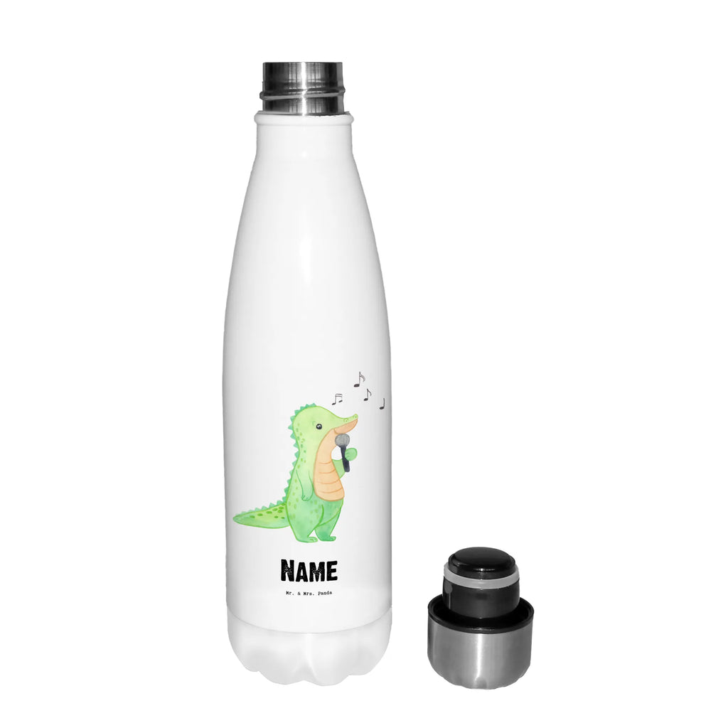 Personalisierte Thermosflasche Krokodil Singen Thermosflasche Damen Personalisiert, Leichte Thermosflasche Mit Wunschtext, Doppelwandige Trinkflasche Mit Gravur, Isolierflasche Mit Gravur, Thermosflasche Reisen Mit Namen, Umweltfreundliche Thermosflasche Mit Wunschtext, Thermosflasche Herren Mit Wunschtext, Thermosflasche Mit Namen, Thermoflasche Personalisiert, Thermosflasche Kinder Mit Namen, Thermosflasche Für Schule Mit Gravur, Thermosflasche Mit Drehverschluss Und Gravur, Thermosflasche 1 Liter Personalisiert, Warmhalteflasche Personalisiert, Sommerflasche Mit Wunschtext, Spülmaschinenfeste Thermosflasche Mit Gravur, Thermosflasche Mit Wunschtext, Thermosflasche Für Tee Mit Namen, Thermosflasche 750ml Mit Namen, Thermosflasche Für Wasser Personalisiert, Kalthalteflasche Mit Wunschtext, Thermoflasche Edelstahl Mit Gravur, Personalisierte Thermosflasche, Moderne Thermosflasche Mit Text, Klassische Thermosflasche Mit Namen, Thermosflasche Für Sport Mit Namen, Thermosflasche Für Kaffee Mit Wunschtext, Robuste Thermosflasche Personalisiert, Thermosflasche 500ml Mit Gravur, Thermoskanne Unterwegs Mit Namen, BPA-Freie Thermosflasche Mit Namen, Vakuumflasche Mit Namen, Flasche Für Kohlensäure Mit Gravur, Getränkeflasche Personalisiert, Auslaufsichere Thermosflasche Mit Wunschtext, Thermosflasche Mit Trinkverschluss Und Namen, Edelstahlflasche Mit Wunschtext, Thermosflasche Outdoor Mit Gravur, Thermosflasche Für Büro Mit Wunschtext, Thermosflasche Wandern Mit Gravur, Trinkflasche Isoliert Mit Namen, Nachhaltige Thermosflasche Mit Gravur, Geschenk, Sport, Sportart, Hobby, Schenken, Danke, Dankeschön, Auszeichnung, Gewinn, Sportler, Band, Hobbysänger, Live Auftritt, Singen, Gesang