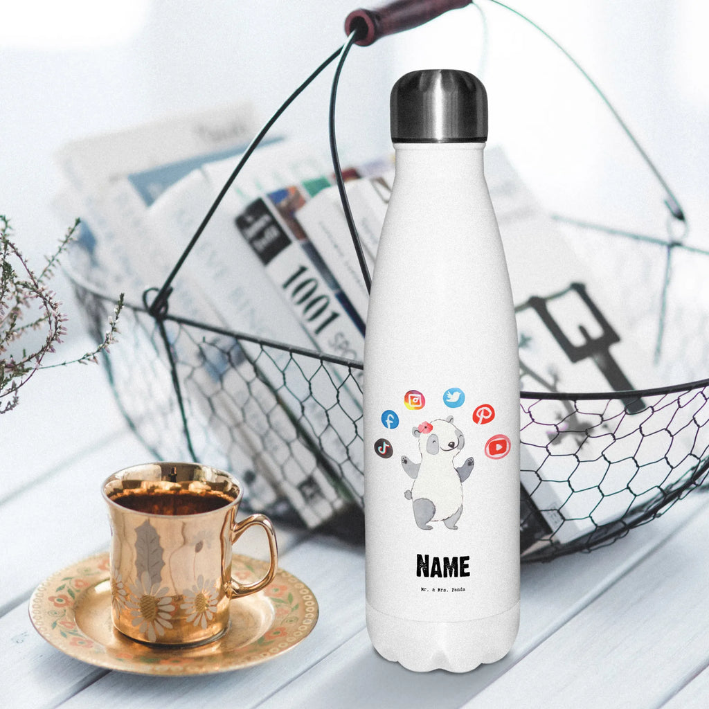 Personalisierte Thermosflasche SEO Manager mit Herz Edelstahlflasche Mit Wunschtext, Personalisierte Thermosflasche, Klassische Thermosflasche Mit Namen, Thermosflasche Mit Namen, Thermosflasche Für Wasser Personalisiert, Thermosflasche Mit Trinkverschluss Und Namen, Leichte Thermosflasche Mit Wunschtext, Flasche Für Kohlensäure Mit Gravur, Trinkflasche Isoliert Mit Namen, Kalthalteflasche Mit Wunschtext, Thermosflasche 750ml Mit Namen, Thermosflasche Kinder Mit Namen, Isolierflasche Mit Gravur, Thermosflasche Outdoor Mit Gravur, Robuste Thermosflasche Personalisiert, Thermosflasche Damen Personalisiert, Umweltfreundliche Thermosflasche Mit Wunschtext, Getränkeflasche Personalisiert, Thermosflasche Für Schule Mit Gravur, Thermosflasche Für Tee Mit Namen, Thermosflasche Herren Mit Wunschtext, Thermosflasche Für Büro Mit Wunschtext, Thermosflasche Wandern Mit Gravur, Spülmaschinenfeste Thermosflasche Mit Gravur, Nachhaltige Thermosflasche Mit Gravur, Warmhalteflasche Personalisiert, Thermosflasche Für Sport Mit Namen, Auslaufsichere Thermosflasche Mit Wunschtext, Thermosflasche Für Kaffee Mit Wunschtext, Thermosflasche 500ml Mit Gravur, Thermoskanne Unterwegs Mit Namen, Thermosflasche Mit Wunschtext, Thermoflasche Personalisiert, Sommerflasche Mit Wunschtext, Thermosflasche Mit Drehverschluss Und Gravur, Thermosflasche Reisen Mit Namen, BPA-Freie Thermosflasche Mit Namen, Vakuumflasche Mit Namen, Doppelwandige Trinkflasche Mit Gravur, Moderne Thermosflasche Mit Text, Thermoflasche Edelstahl Mit Gravur, Thermosflasche 1 Liter Personalisiert, Beruf, Ausbildung, Jubiläum, Abschied, Rente, Kollege, Kollegin, Geschenk, Schenken, Arbeitskollege, Mitarbeiter, Firma, Danke, Dankeschön, Digital Marketing, SEO Manager, Suchmaschinenoptimierung