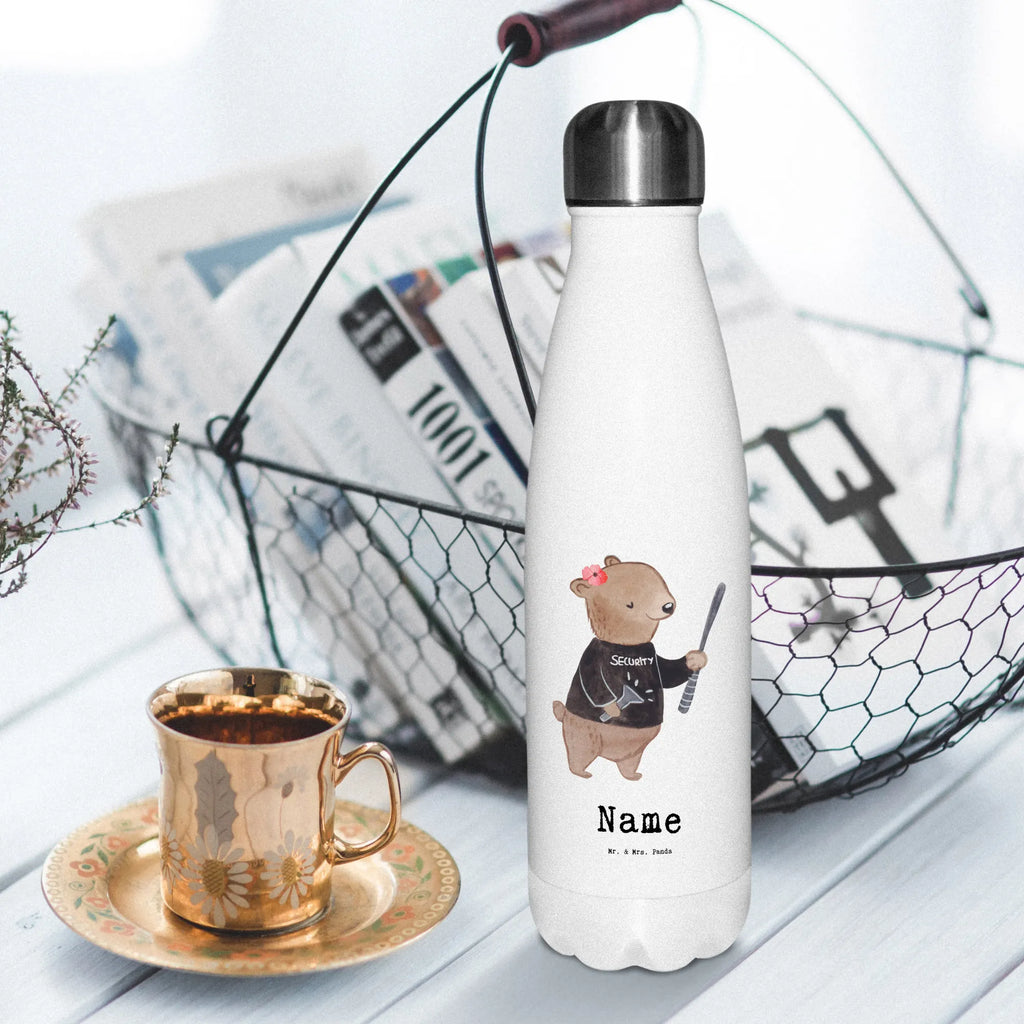 Personalisierte Thermosflasche Security Mitarbeiterin mit Herz Thermosflasche Für Tee Mit Namen, Thermosflasche 500ml Mit Gravur, Klassische Thermosflasche Mit Namen, Thermosflasche Mit Trinkverschluss Und Namen, Robuste Thermosflasche Personalisiert, Thermosflasche Für Wasser Personalisiert, Umweltfreundliche Thermosflasche Mit Wunschtext, Thermosflasche Für Büro Mit Wunschtext, Thermosflasche 750ml Mit Namen, Nachhaltige Thermosflasche Mit Gravur, Thermosflasche Für Schule Mit Gravur, Warmhalteflasche Personalisiert, Kalthalteflasche Mit Wunschtext, Thermosflasche Mit Wunschtext, Thermosflasche Wandern Mit Gravur, Thermoflasche Edelstahl Mit Gravur, Thermoflasche Personalisiert, Leichte Thermosflasche Mit Wunschtext, Thermosflasche Für Sport Mit Namen, Thermosflasche Mit Drehverschluss Und Gravur, Thermosflasche Herren Mit Wunschtext, BPA-Freie Thermosflasche Mit Namen, Getränkeflasche Personalisiert, Sommerflasche Mit Wunschtext, Auslaufsichere Thermosflasche Mit Wunschtext, Thermosflasche Reisen Mit Namen, Doppelwandige Trinkflasche Mit Gravur, Moderne Thermosflasche Mit Text, Flasche Für Kohlensäure Mit Gravur, Thermosflasche Für Kaffee Mit Wunschtext, Thermosflasche Kinder Mit Namen, Isolierflasche Mit Gravur, Edelstahlflasche Mit Wunschtext, Personalisierte Thermosflasche, Thermosflasche Outdoor Mit Gravur, Trinkflasche Isoliert Mit Namen, Thermosflasche Damen Personalisiert, Thermoskanne Unterwegs Mit Namen, Thermosflasche 1 Liter Personalisiert, Thermosflasche Mit Namen, Spülmaschinenfeste Thermosflasche Mit Gravur, Vakuumflasche Mit Namen, Beruf, Ausbildung, Jubiläum, Abschied, Rente, Kollege, Kollegin, Geschenk, Schenken, Arbeitskollege, Mitarbeiter, Firma, Danke, Dankeschön