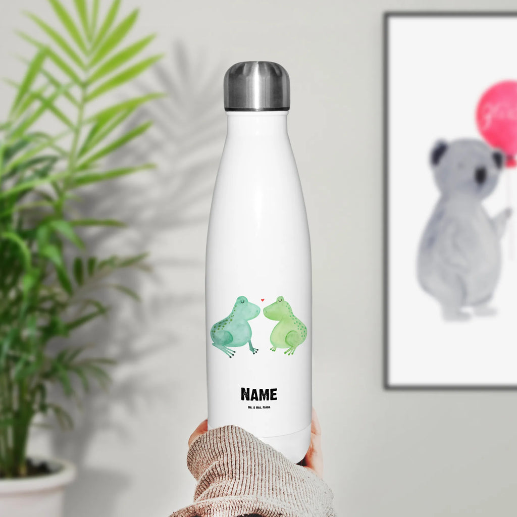 Personalisierte Thermosflasche Frosch Liebe Thermosflasche Für Büro Mit Wunschtext, Trinkflasche Isoliert Mit Namen, Thermosflasche 750ml Mit Namen, Thermosflasche Kinder Mit Namen, Leichte Thermosflasche Mit Wunschtext, Thermosflasche Damen Personalisiert, Robuste Thermosflasche Personalisiert, Thermosflasche Für Kaffee Mit Wunschtext, Warmhalteflasche Personalisiert, Thermosflasche Herren Mit Wunschtext, Thermosflasche Mit Namen, Thermoskanne Unterwegs Mit Namen, Thermosflasche Outdoor Mit Gravur, Thermosflasche Mit Wunschtext, Thermoflasche Edelstahl Mit Gravur, Nachhaltige Thermosflasche Mit Gravur, Getränkeflasche Personalisiert, Thermosflasche Für Wasser Personalisiert, Flasche Für Kohlensäure Mit Gravur, Thermosflasche 1 Liter Personalisiert, Thermosflasche Mit Drehverschluss Und Gravur, Umweltfreundliche Thermosflasche Mit Wunschtext, Personalisierte Thermosflasche, Kalthalteflasche Mit Wunschtext, BPA-Freie Thermosflasche Mit Namen, Thermosflasche Für Tee Mit Namen, Thermosflasche Für Schule Mit Gravur, Thermoflasche Personalisiert, Sommerflasche Mit Wunschtext, Klassische Thermosflasche Mit Namen, Thermosflasche Für Sport Mit Namen, Moderne Thermosflasche Mit Text, Thermosflasche Reisen Mit Namen, Auslaufsichere Thermosflasche Mit Wunschtext, Edelstahlflasche Mit Wunschtext, Isolierflasche Mit Gravur, Thermosflasche Wandern Mit Gravur, Thermosflasche 500ml Mit Gravur, Vakuumflasche Mit Namen, Thermosflasche Mit Trinkverschluss Und Namen, Doppelwandige Trinkflasche Mit Gravur, Spülmaschinenfeste Thermosflasche Mit Gravur, Liebe, Partner, Freund, Freundin, Ehemann, Ehefrau, Heiraten, Verlobung, Heiratsantrag, Liebesgeschenk, Jahrestag, Hocheitstag, Frosch, Liebesbeweis, Fröschchen, Geschenk Freundin, Verlobt, Verliebt, Frösche, Geschenk Freund, Froschkönig, Geschenk Hochzeit, Verheiratet, Hochzeitstag