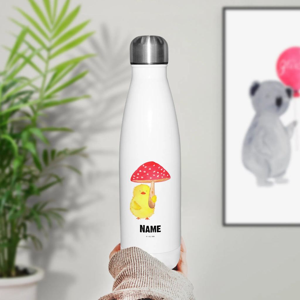 Personalisierte Thermosflasche Küken Fliegenpilz Thermosflasche Reisen Mit Namen, Leichte Thermosflasche Mit Wunschtext, Personalisierte Thermosflasche, Thermosflasche Für Büro Mit Wunschtext, Thermosflasche 500ml Mit Gravur, Thermosflasche Für Kaffee Mit Wunschtext, Flasche Für Kohlensäure Mit Gravur, Thermosflasche Mit Namen, Thermosflasche Herren Mit Wunschtext, Thermoflasche Edelstahl Mit Gravur, Thermosflasche Kinder Mit Namen, Thermosflasche Damen Personalisiert, Thermoflasche Personalisiert, Thermosflasche Mit Wunschtext, Kalthalteflasche Mit Wunschtext, Umweltfreundliche Thermosflasche Mit Wunschtext, Thermosflasche Für Tee Mit Namen, Thermosflasche 1 Liter Personalisiert, Warmhalteflasche Personalisiert, Thermosflasche Wandern Mit Gravur, Thermosflasche Für Sport Mit Namen, Thermosflasche Für Wasser Personalisiert, Nachhaltige Thermosflasche Mit Gravur, Thermosflasche 750ml Mit Namen, Sommerflasche Mit Wunschtext, Getränkeflasche Personalisiert, Moderne Thermosflasche Mit Text, Thermosflasche Mit Drehverschluss Und Gravur, Vakuumflasche Mit Namen, Edelstahlflasche Mit Wunschtext, Doppelwandige Trinkflasche Mit Gravur, Thermosflasche Outdoor Mit Gravur, Klassische Thermosflasche Mit Namen, Thermoskanne Unterwegs Mit Namen, Auslaufsichere Thermosflasche Mit Wunschtext, Isolierflasche Mit Gravur, Robuste Thermosflasche Personalisiert, Spülmaschinenfeste Thermosflasche Mit Gravur, Thermosflasche Für Schule Mit Gravur, Trinkflasche Isoliert Mit Namen, BPA-Freie Thermosflasche Mit Namen, Thermosflasche Mit Trinkverschluss Und Namen, Ostern, Osterhase, Ostergeschenke, Osternest, Osterdeko, Geschenke zu Ostern, Ostern Geschenk, Ostergeschenke Kinder, Ostern Kinder, Glückspilz, Fliegenpilz, Küken, Frohe Ostern, Ostergrüße