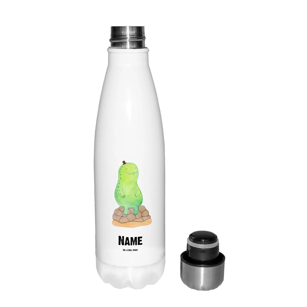 Personalisierte Thermosflasche Schildkröte pausiert Thermosflasche Kinder Mit Namen, Flasche Für Kohlensäure Mit Gravur, Thermoflasche Edelstahl Mit Gravur, Leichte Thermosflasche Mit Wunschtext, Thermosflasche Mit Namen, Isolierflasche Mit Gravur, BPA-Freie Thermosflasche Mit Namen, Spülmaschinenfeste Thermosflasche Mit Gravur, Thermosflasche Herren Mit Wunschtext, Umweltfreundliche Thermosflasche Mit Wunschtext, Thermosflasche Für Schule Mit Gravur, Auslaufsichere Thermosflasche Mit Wunschtext, Edelstahlflasche Mit Wunschtext, Moderne Thermosflasche Mit Text, Thermosflasche Mit Trinkverschluss Und Namen, Thermosflasche Damen Personalisiert, Personalisierte Thermosflasche, Thermosflasche Wandern Mit Gravur, Thermosflasche Mit Drehverschluss Und Gravur, Thermosflasche Mit Wunschtext, Thermosflasche Reisen Mit Namen, Doppelwandige Trinkflasche Mit Gravur, Thermosflasche 500ml Mit Gravur, Klassische Thermosflasche Mit Namen, Trinkflasche Isoliert Mit Namen, Robuste Thermosflasche Personalisiert, Thermosflasche 1 Liter Personalisiert, Thermoskanne Unterwegs Mit Namen, Warmhalteflasche Personalisiert, Thermosflasche Für Büro Mit Wunschtext, Vakuumflasche Mit Namen, Thermosflasche Für Tee Mit Namen, Thermosflasche Für Kaffee Mit Wunschtext, Thermosflasche Für Sport Mit Namen, Nachhaltige Thermosflasche Mit Gravur, Thermosflasche Outdoor Mit Gravur, Thermosflasche 750ml Mit Namen, Kalthalteflasche Mit Wunschtext, Getränkeflasche Personalisiert, Thermoflasche Personalisiert, Thermosflasche Für Wasser Personalisiert, Sommerflasche Mit Wunschtext, Schildkröte, achtsam, Entschleunigen, Achtsamkeit