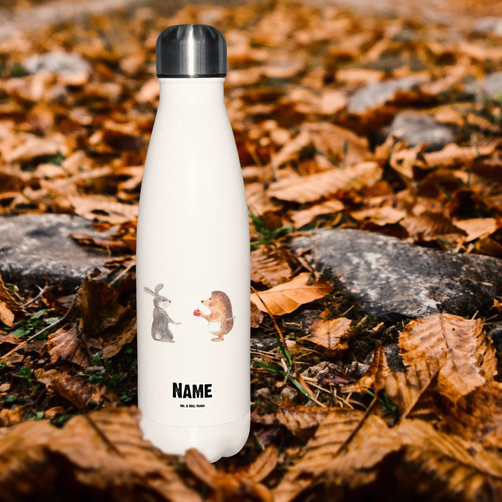 Personalisierte Thermosflasche Liebe ist nie ohne Schmerz Thermosflasche Mit Namen, Thermoflasche Personalisiert, Auslaufsichere Thermosflasche Mit Wunschtext, Warmhalteflasche Personalisiert, Doppelwandige Trinkflasche Mit Gravur, Robuste Thermosflasche Personalisiert, Moderne Thermosflasche Mit Text, Thermosflasche Für Kaffee Mit Wunschtext, Sommerflasche Mit Wunschtext, Thermosflasche Für Büro Mit Wunschtext, Thermosflasche 500ml Mit Gravur, Thermosflasche Herren Mit Wunschtext, Nachhaltige Thermosflasche Mit Gravur, Thermosflasche Mit Wunschtext, Thermosflasche Für Tee Mit Namen, Thermosflasche Damen Personalisiert, BPA-Freie Thermosflasche Mit Namen, Thermosflasche Für Schule Mit Gravur, Thermosflasche 1 Liter Personalisiert, Kalthalteflasche Mit Wunschtext, Umweltfreundliche Thermosflasche Mit Wunschtext, Leichte Thermosflasche Mit Wunschtext, Thermosflasche Für Wasser Personalisiert, Getränkeflasche Personalisiert, Thermoskanne Unterwegs Mit Namen, Thermosflasche Mit Trinkverschluss Und Namen, Flasche Für Kohlensäure Mit Gravur, Edelstahlflasche Mit Wunschtext, Thermosflasche Wandern Mit Gravur, Thermosflasche 750ml Mit Namen, Thermosflasche Outdoor Mit Gravur, Spülmaschinenfeste Thermosflasche Mit Gravur, Thermosflasche Kinder Mit Namen, Personalisierte Thermosflasche, Klassische Thermosflasche Mit Namen, Vakuumflasche Mit Namen, Isolierflasche Mit Gravur, Trinkflasche Isoliert Mit Namen, Thermosflasche Für Sport Mit Namen, Thermosflasche Mit Drehverschluss Und Gravur, Thermoflasche Edelstahl Mit Gravur, Thermosflasche Reisen Mit Namen, Tiermotive, Gute Laune, lustige Sprüche, Tiere, Trösten, Igel, Liebe Spruch, Liebeskummer Geschenk, Igel und Hase, Trennungsschmerz, Herzschmerz, Hase, Spruch romantisch