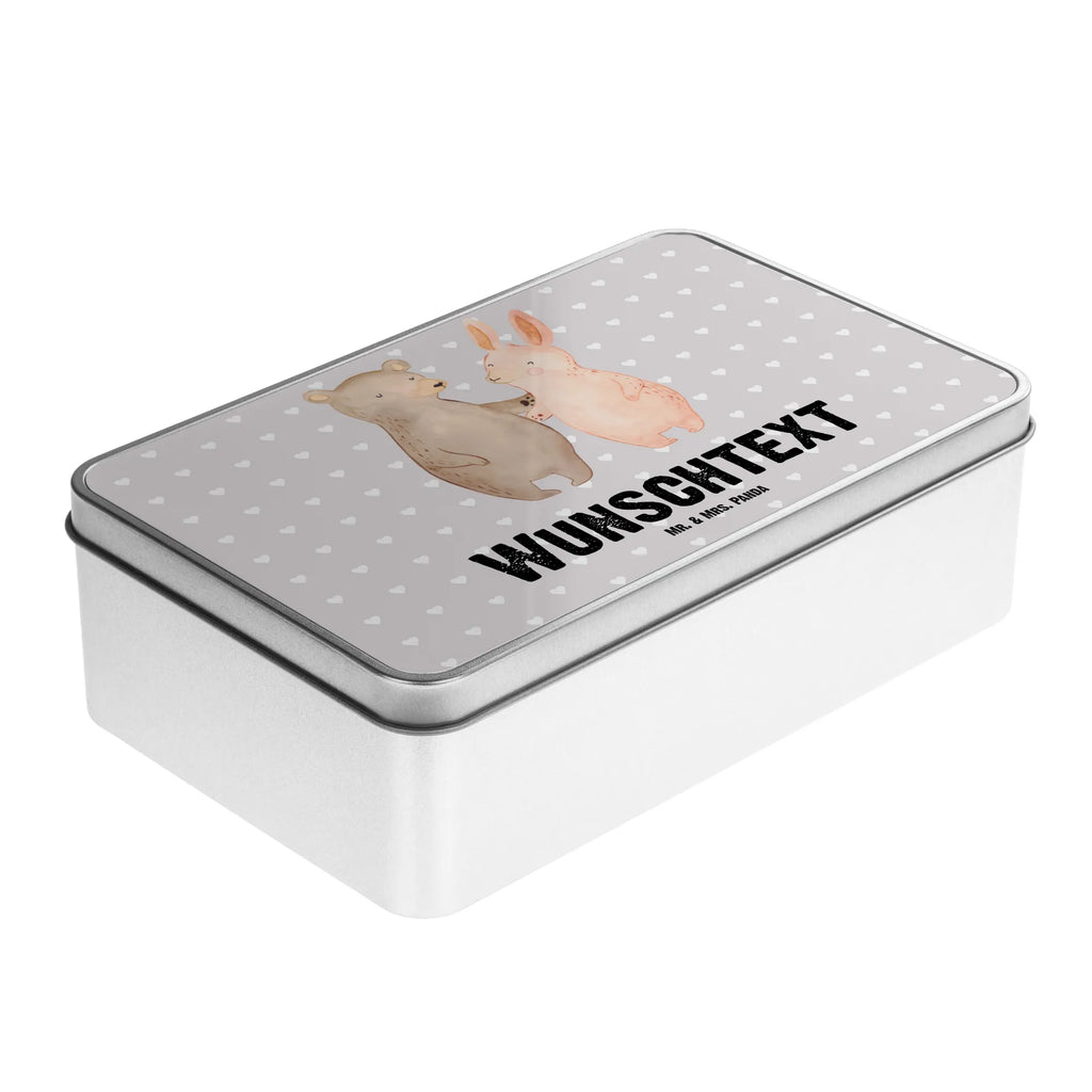 Personalisierte Metalldose Bär Hase Umarmen Metalldose Mit Liebevollem Text, Verpackungsdose Mit Wunschtext, Teedose Mit Wunschtext, Rechteckige Metalldose Mit Namen, Metalldose Zum Selbstgestalten, Vintage Blechdose Personalisiert, Dose Aus Metall Mit Wunschtext, Süßigkeitendose Mit Namen, Kleine Metalldose Mit Text, Personalisierbare Vorratsdose Metall, Metalldose Für Erwachsene Personalisiert, Vorratsdose Metall Mit Gravur, Retro Metalldose Mit Gravur, Geschenkbox Metall Mit Namen, Vorratsbehälter Metall Mit Gravur, Deko Metalldose Personalisiert, Metalldose Für Kinder Mit Namen, Metalldose Mit Namen, Basteldose Mit Wunschtext, Aufbewahrungsdose Metall Personalisiert, Blechdose Mit Gravur, Schmuckdose Metall Personalisiert, Nostalgische Metalldose Mit Wunschtext, Personalisierte Metalldose, Runde Metalldose Mit Wunschtext, Metalldose Mit Initialen, Keksdose Mit Gravur, Metalldose Mit Wunschtext, Blechdose Mit Spruch, Geschenkverpackung Metall Mit Gravur, Große Metalldose Mit Gravur, Bedruckte Metalldose Mit Wunschtext, Aufbewahrungsbox Metall Mit Namen, Metalldose Für Küche Mit Wunschtext, Liebe, Partner, Freund, Freundin, Ehemann, Ehefrau, Heiraten, Verlobung, Heiratsantrag, Liebesgeschenk, Jahrestag, Hocheitstag, Freunde, Bärchen, bester Freund, Hase, Bär, best friends