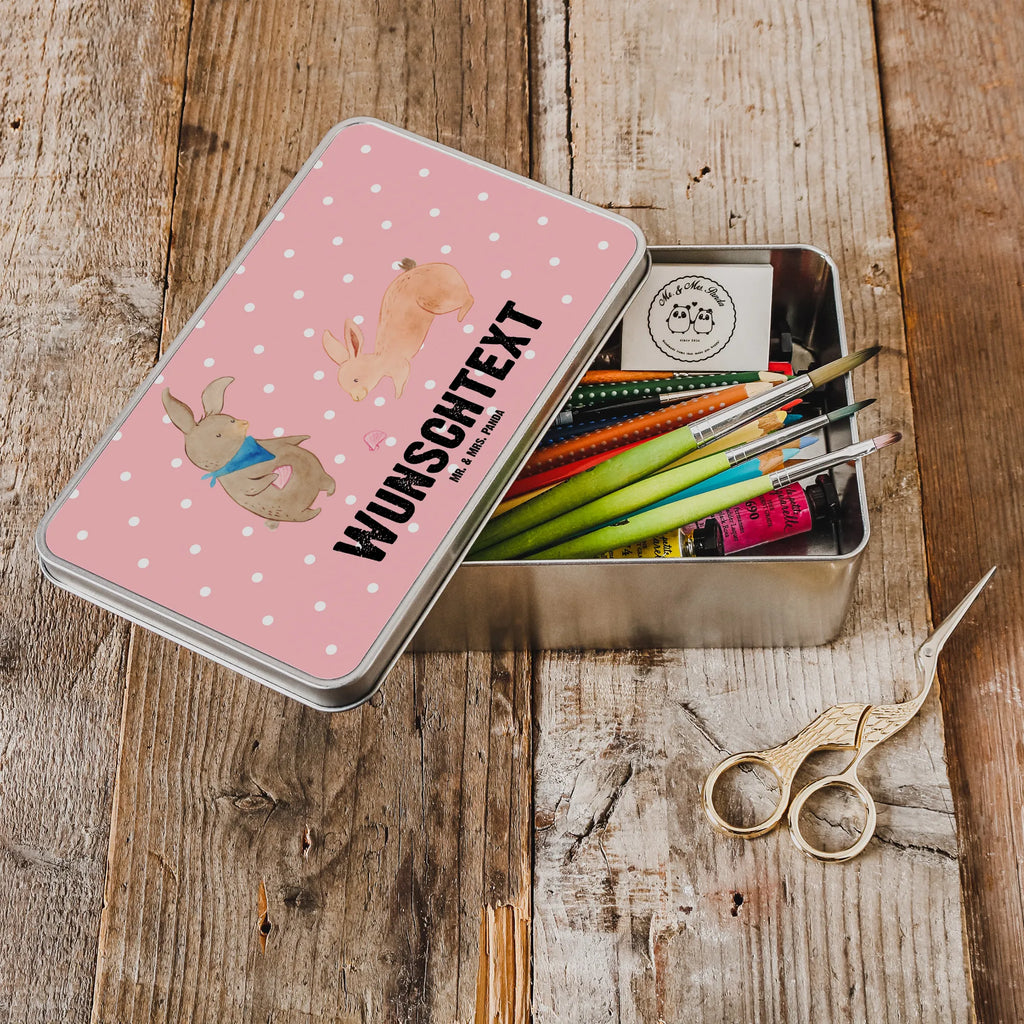 Personalisierte Metalldose Hasen Muschel Geschenkverpackung Metall Mit Gravur, Metalldose Mit Namen, Verpackungsdose Mit Wunschtext, Schmuckdose Metall Personalisiert, Metalldose Mit Wunschtext, Basteldose Mit Wunschtext, Metalldose Mit Initialen, Metalldose Zum Selbstgestalten, Rechteckige Metalldose Mit Namen, Vintage Blechdose Personalisiert, Aufbewahrungsdose Metall Personalisiert, Bedruckte Metalldose Mit Wunschtext, Nostalgische Metalldose Mit Wunschtext, Personalisierte Metalldose, Runde Metalldose Mit Wunschtext, Personalisierbare Vorratsdose Metall, Süßigkeitendose Mit Namen, Metalldose Für Kinder Mit Namen, Retro Metalldose Mit Gravur, Vorratsbehälter Metall Mit Gravur, Metalldose Für Erwachsene Personalisiert, Blechdose Mit Spruch, Geschenkbox Metall Mit Namen, Metalldose Für Küche Mit Wunschtext, Teedose Mit Wunschtext, Metalldose Mit Liebevollem Text, Kleine Metalldose Mit Text, Große Metalldose Mit Gravur, Vorratsdose Metall Mit Gravur, Blechdose Mit Gravur, Dose Aus Metall Mit Wunschtext, Aufbewahrungsbox Metall Mit Namen, Keksdose Mit Gravur, Deko Metalldose Personalisiert, Familie, Vatertag, Muttertag, Bruder, Schwester, Mama, Papa, Oma, Opa, Freundinnen, Muscheln, beste Freundin, best friends, Muscheln sammeln, Hasen, Meer, Freundin, BFF