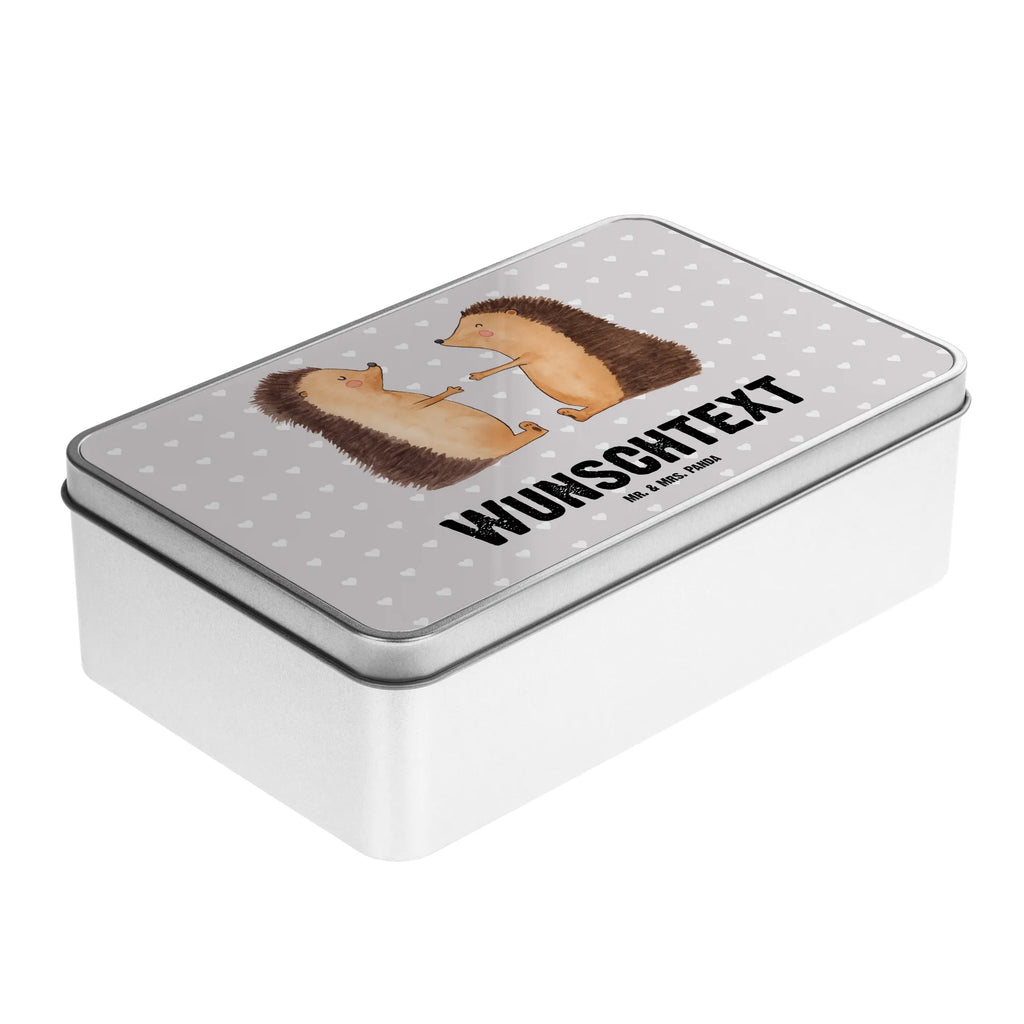 Personalisierte Metalldose Igel Liebe Süßigkeitendose Mit Namen, Dose Aus Metall Mit Wunschtext, Rechteckige Metalldose Mit Namen, Personalisierbare Vorratsdose Metall, Metalldose Mit Initialen, Geschenkbox Metall Mit Namen, Aufbewahrungsbox Metall Mit Namen, Blechdose Mit Gravur, Vintage Blechdose Personalisiert, Kleine Metalldose Mit Text, Deko Metalldose Personalisiert, Große Metalldose Mit Gravur, Schmuckdose Metall Personalisiert, Vorratsdose Metall Mit Gravur, Runde Metalldose Mit Wunschtext, Nostalgische Metalldose Mit Wunschtext, Personalisierte Metalldose, Basteldose Mit Wunschtext, Bedruckte Metalldose Mit Wunschtext, Verpackungsdose Mit Wunschtext, Keksdose Mit Gravur, Teedose Mit Wunschtext, Metalldose Für Küche Mit Wunschtext, Metalldose Mit Namen, Retro Metalldose Mit Gravur, Aufbewahrungsdose Metall Personalisiert, Metalldose Für Erwachsene Personalisiert, Geschenkverpackung Metall Mit Gravur, Metalldose Für Kinder Mit Namen, Metalldose Mit Liebevollem Text, Metalldose Mit Wunschtext, Blechdose Mit Spruch, Vorratsbehälter Metall Mit Gravur, Freundin, Freund, Liebe, Liebesgeschenk, Jahrestag, Verlobung, Partner, Ehemann, Ehefrau, Heiraten, Heiratsantrag, Hocheitstag, Verlobt, Hochzeit, Hochzeitstag, Geschenk, Igel, Verliebt, Liebesbeweis, Verheiratet