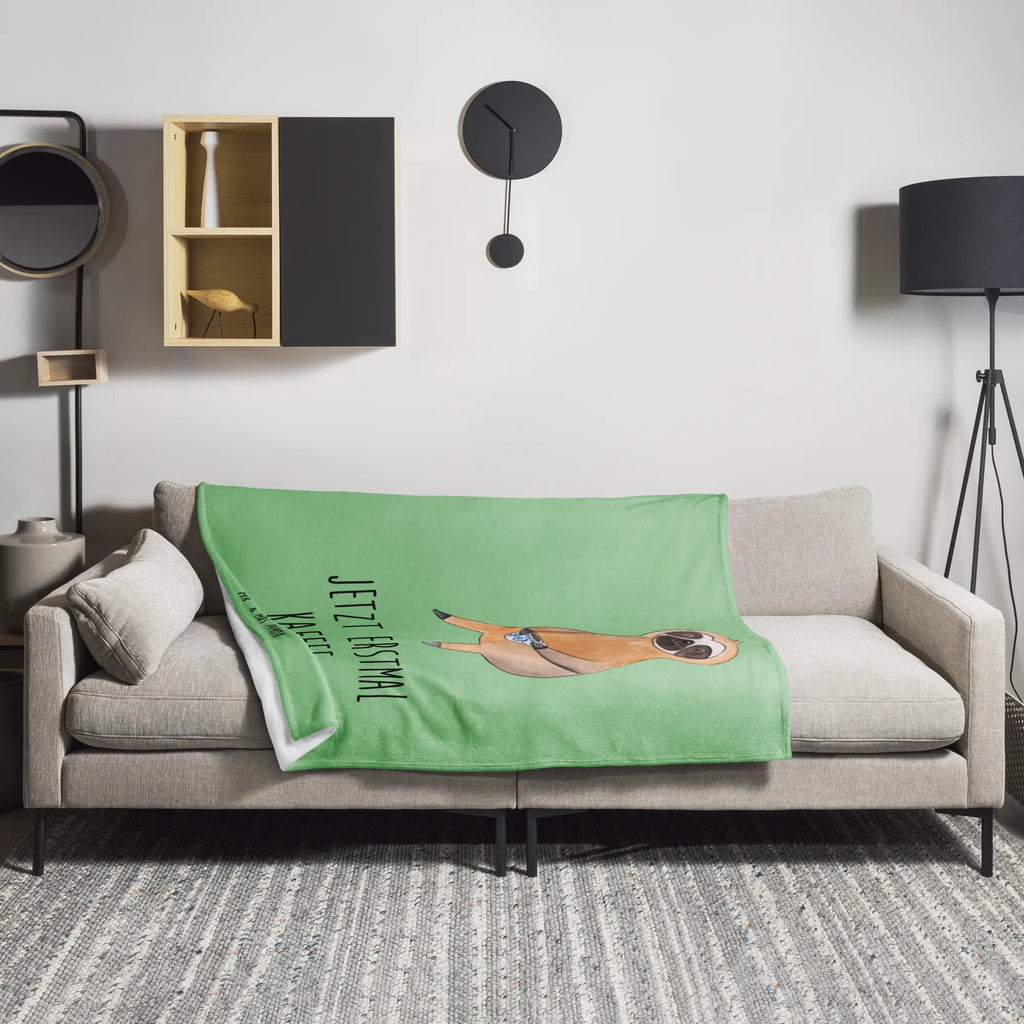 Kuscheldecke Faultier Kaffee Schmusedecke, Kinderdecke, Dekoration, Wohnzimmerdecke, Wolldecke, Entspannen, Decke, Jahrestagsgeschenk, Mikrofaser Decke, Wohndecke, Tagesdecke, Gemütlich, Kuscheldecke XXL, Fleecedecke, Dekodecke, Kuschelfleecedecke, Weihnachtsgeschenk, Sofadecke, Faultier, Faultier Geschenk, Faultier Deko, Faultiere, Lieblingstier, Kaffeetasse, Kaffee, Morgenmuffel, Frühaufsteher, Coffee, faul, Genießer, Kaffeegetränk, Erster Kaffee