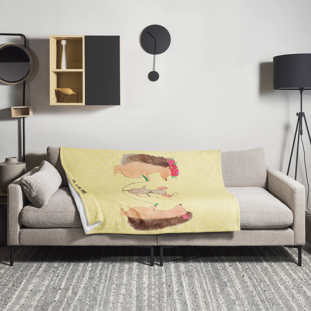 Blanket Hedgehog skipping Sofadecke, Decke, Wolldecke, Wohndecke, Tagesdecke, Tiermotive, Gute Laune, lustige Sprüche, Tiere, Kindergarten, Maus, Igel, Kinder, Seilspringen, Seilhüpfen