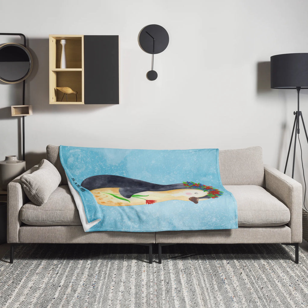Blanket Penguin Flower Decke, Wohndecke, Sofadecke, Tagesdecke, Wolldecke, Pinguin, Pinguine, Wünsche, Motivation, Blumenkranz, Universum, Liebeskummer, Ziele, Leben, Geschenkidee, Lebensziele, Lebenslust