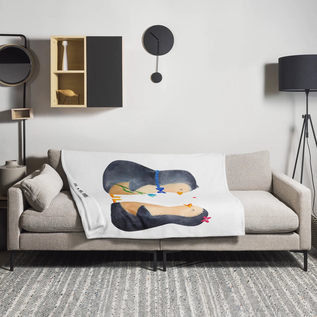 Kuscheldecke Pinguin Pärchen Kuschelfleecedecke, Gemütlich, Entspannen, Kuscheldecke XXL, Fleecedecke, Mikrofaser Decke, Tagesdecke, Wolldecke, Jahrestagsgeschenk, Schmusedecke, Dekoration, Kinderdecke, Dekodecke, Decke, Weihnachtsgeschenk, Wohnzimmerdecke, Sofadecke, Wohndecke, Pinguin, Jahrestag, Liebespaar, Liebe, Hochzeit, Traumpaar, Liebesbeweis, Hochzeitsgeschenk, Große Liebe, Hochzeitstag, Pinguine, Verlobung, Liebesgeschenk