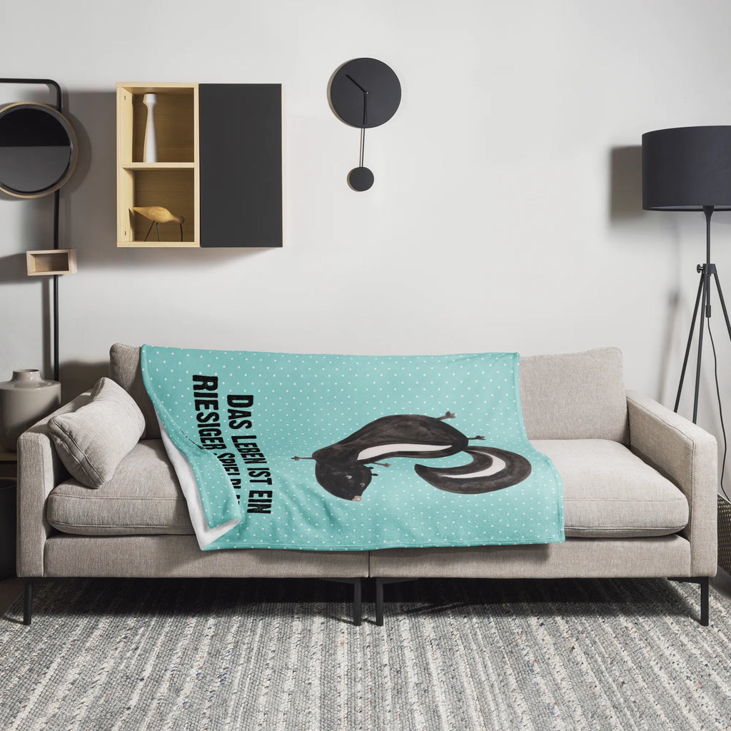 Blanket skunk handstand Schmusedecke, Dekoration, Fleecedecke, Entspannen, Gemütlich, Kuschelfleecedecke, Sofadecke, Decke, Weihnachtsgeschenk, Mikrofaser Decke, Dekodecke, Wolldecke, Jahrestagsgeschenk, Wohndecke, Kuscheldecke XXL, Tagesdecke, Kinderdecke, Wohnzimmerdecke, Skunk, Stinktier, Kind, Stinker, Stinki, Wildtier, Raubtier, Spielplatz, Verpielt