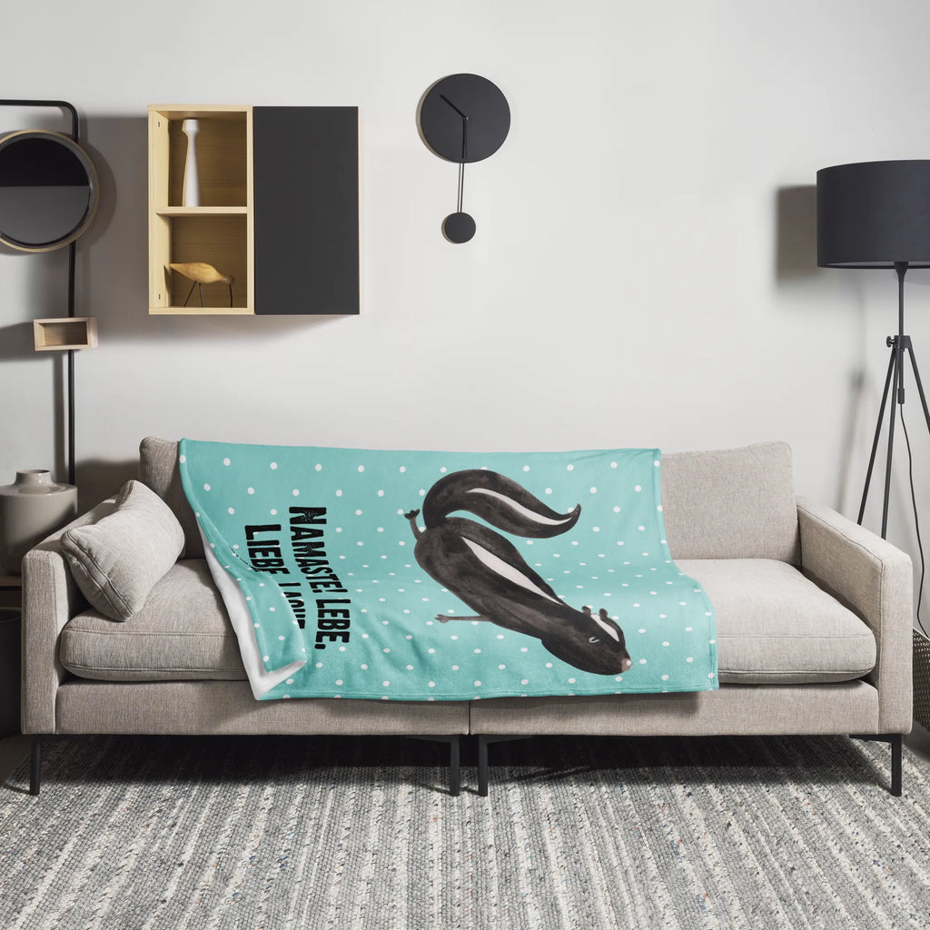 Koc skunks Joga Tagesdecke, Wohndecke, Wolldecke, Sofadecke, Decke, Stinktier, Skunk, Raubtier, Stinker, Liebe, Lache, Lebe, Yoga, Stinki, Namaste, Wildtier