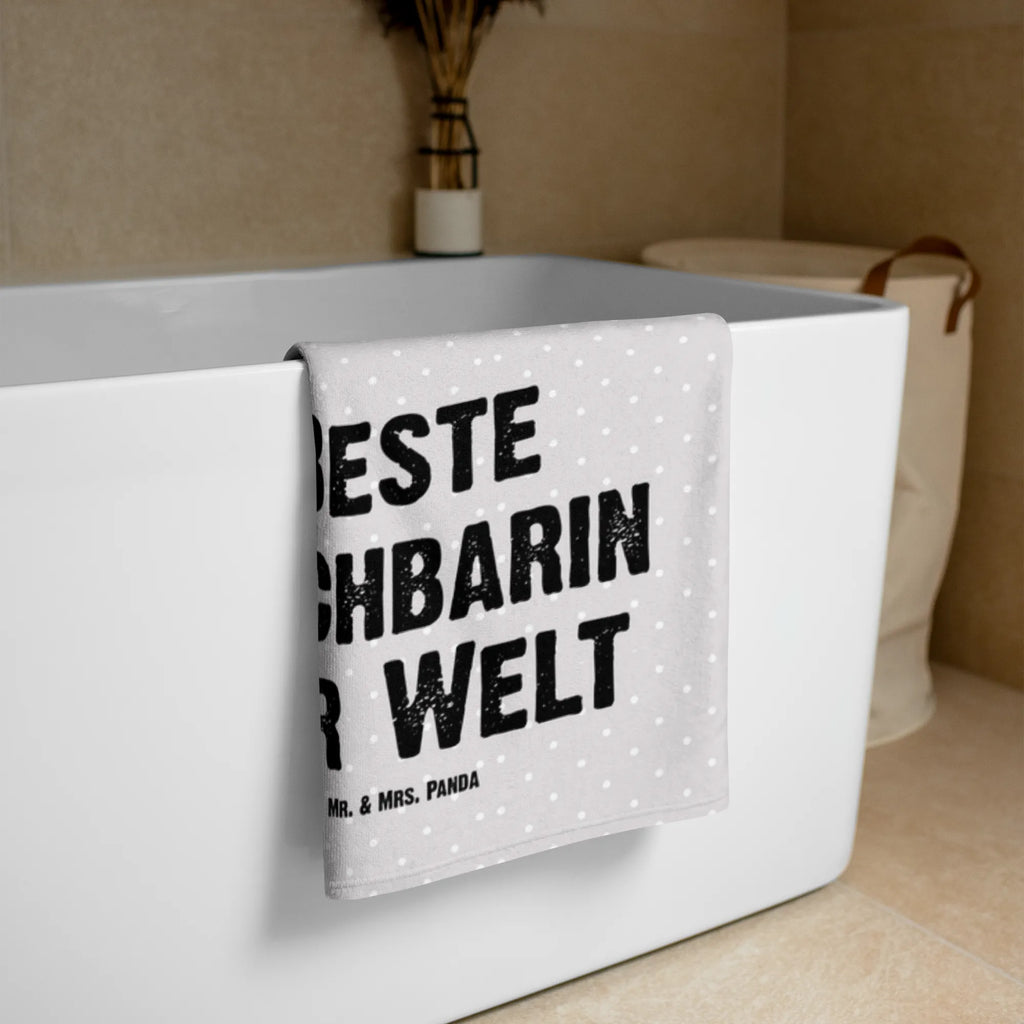 XL Badehandtuch Maus Beste Nachbarin der Welt Pflegeleichtes Handtuch Groß, Handtuch XL Geschenkidee, Flauschiges Handtuch XL, Extra Großes Handtuch, Handtuch Für Erwachsene XL, Nachhaltiges Handtuch XL, Badetuch Kinder, Badehandtuch XL, Handtuch Für Strand XL, Handtuch Für Dusche XL, XL Handtuch Bunt, Handtuch mit Motiv, Handtuch Für Große Personen, Frottier, Strandhandtuch, Handtuch XL Für Frauen, Kinderhandtuch, Umweltfreundliches Handtuch Groß, Großes Handtuch Für Badezimmer, Handtuch Für Sauna Groß, Handtuch XL Für Kinder, Wellnessgeschenk, Saugfähiges Großes Handtuch, Handtuch XL Klassisch, Groß, Design Handtuch XL, Strapazierfähiges XL Handtuch, Urlaub, Weiches XL Handtuch, Handtuch XL Aus Baumwolle, XL Handtuch Mit Muster, Badetuch, Duschtuch XL, Mikrofaser Handtuch XL, Saunatuch XL, Handtuch XL Modern, Reisehandtuch, Handtuch Für Wellness, Handtuch XL Für Männer, Handtuch Groß Für Sport, Großes Handtuch Unifarben, Saunahandtuch, XL Handtuch Weiß, Badetuch Extra Groß, Großes Handtuch, XL Handtuch Aus Bio Baumwolle, XL Handtuch, Baumwoll Handtuch, XL Handtuch Grau, Waschbares Handtuch XL, Handtuch Übergröße, Geschenkidee, Geschenk, Schenken, Mitbringsel, Geburtstag, Geburtstagsgeschenk, für, Danke, Dankeschön, Bedanken, Freude machen, Geschenktipp, Freundin, Angrenzer, Freundschaft, Anwohnerin, Nachbarschaft, Nachbarn, Bewohnerin, Nachbarin