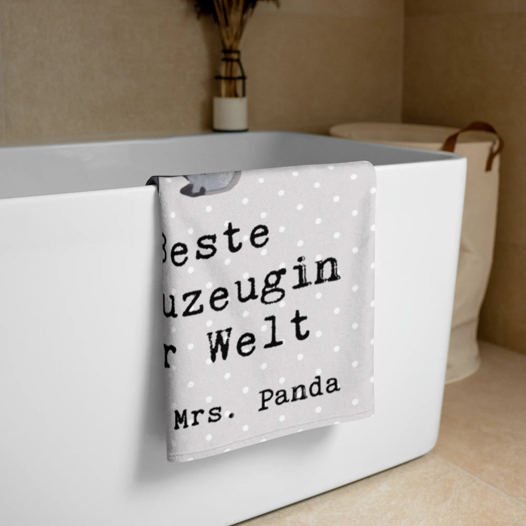 XL bath towel panda Best Maid of Honor in the World Handtuch XL Für Kinder, Strapazierfähiges XL Handtuch, Handtuch Für Strand XL, Großes Handtuch, Extra Großes Handtuch, Pflegeleichtes Handtuch Groß, Waschbares Handtuch XL, Handtuch Für Dusche XL, Flauschiges Handtuch XL, Handtuch Für Sauna Groß, Handtuch XL Modern, Handtuch Für Wellness, Handtuch Groß Für Sport, XL Handtuch Weiß, Handtuch Übergröße, Saunatuch XL, XL Handtuch Bunt, Großes Handtuch Für Badezimmer, Saugfähiges Großes Handtuch, Handtuch XL Klassisch, Handtuch Für Erwachsene XL, XL Handtuch, Duschtuch XL, Handtuch XL Aus Baumwolle, Badetuch Extra Groß, XL Handtuch Grau, Design Handtuch XL, Großes Handtuch Unifarben, Handtuch XL Für Frauen, Nachhaltiges Handtuch XL, Mikrofaser Handtuch XL, XL Handtuch Aus Bio Baumwolle, XL Handtuch Mit Muster, Weiches XL Handtuch, Umweltfreundliches Handtuch Groß, Handtuch XL Geschenkidee, Handtuch Für Große Personen, Handtuch XL Für Männer, Badehandtuch XL, für, Dankeschön, Geschenk, Schenken, Geburtstag, Geburtstagsgeschenk, Geschenkidee, Danke, Bedanken, Mitbringsel, Freude machen, Geschenktipp, Trauzeugin, Kirche, Freundin, Heirat, Standesamt, Trauung, Braut, Hochzeit, JGA, Trauhzeugin