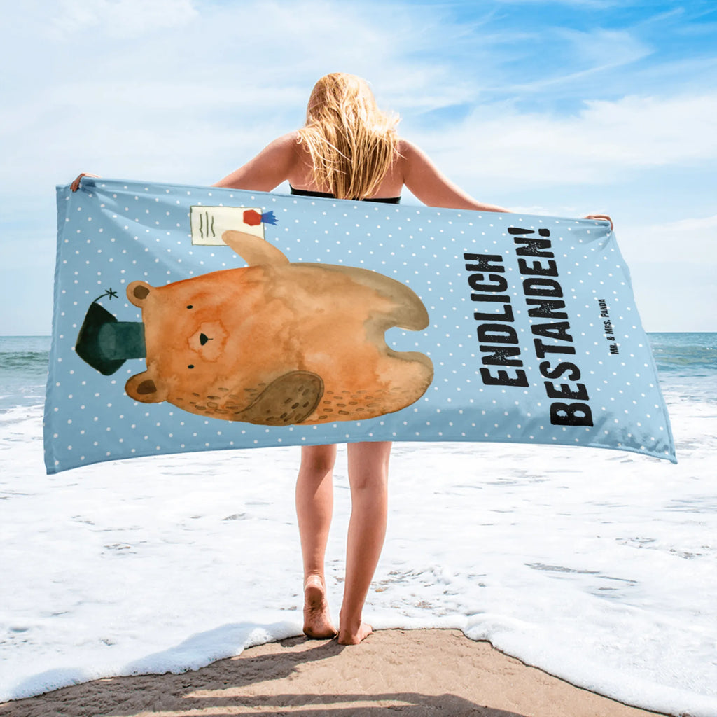 XL Badehandtuch Bär Prüfung Handtuch mit Motiv, Handtuch XL Klassisch, XL Handtuch Aus Bio Baumwolle, Pflegeleichtes Handtuch Groß, Handtuch XL Modern, Wellnessgeschenk, Frottier, Handtuch XL Für Männer, Handtuch Für Wellness, Weiches XL Handtuch, Handtuch Übergröße, XL Handtuch Weiß, Badetuch Extra Groß, Handtuch Groß Für Sport, Groß, Nachhaltiges Handtuch XL, Kinderhandtuch, XL Handtuch Grau, Großes Handtuch Unifarben, Umweltfreundliches Handtuch Groß, Duschtuch XL, XL Handtuch Bunt, Strapazierfähiges XL Handtuch, Großes Handtuch Für Badezimmer, Handtuch Für Erwachsene XL, Handtuch Für Große Personen, Handtuch XL Aus Baumwolle, Extra Großes Handtuch, XL Handtuch, Badetuch, Handtuch XL Geschenkidee, Badehandtuch XL, Handtuch XL Für Frauen, XL Handtuch Mit Muster, Handtuch Für Sauna Groß, Saunatuch XL, Reisehandtuch, Handtuch Für Strand XL, Flauschiges Handtuch XL, Badetuch Kinder, Design Handtuch XL, Handtuch Für Dusche XL, Saunahandtuch, Handtuch XL Für Kinder, Großes Handtuch, Urlaub, Mikrofaser Handtuch XL, Waschbares Handtuch XL, Saugfähiges Großes Handtuch, Baumwoll Handtuch, Strandhandtuch, Teddy, Teddybär, Bär, Abschlusszeugnis, Zeugnis, Abschluss, Abitur, Prüfung Bestanden, Prüfungen