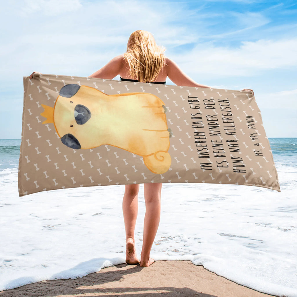 XL Badehandtuch Mops Krone XL Handtuch Aus Bio Baumwolle, Großes Handtuch Unifarben, Design Handtuch XL, Badetuch Kinder, Badehandtuch XL, Mikrofaser Handtuch XL, Urlaub, Kinderhandtuch, Handtuch XL Modern, Badetuch, Handtuch XL Aus Baumwolle, Handtuch XL Klassisch, Handtuch mit Motiv, XL Handtuch Bunt, Extra Großes Handtuch, Handtuch XL Für Frauen, XL Handtuch, Wellnessgeschenk, Großes Handtuch, Handtuch Übergröße, Saunatuch XL, Handtuch XL Für Männer, Baumwoll Handtuch, Duschtuch XL, XL Handtuch Grau, Großes Handtuch Für Badezimmer, Umweltfreundliches Handtuch Groß, Saunahandtuch, Handtuch Für Erwachsene XL, Badetuch Extra Groß, XL Handtuch Mit Muster, Groß, Flauschiges Handtuch XL, XL Handtuch Weiß, Handtuch Für Große Personen, Handtuch Für Dusche XL, Handtuch XL Für Kinder, Pflegeleichtes Handtuch Groß, Saugfähiges Großes Handtuch, Handtuch XL Geschenkidee, Handtuch Für Strand XL, Reisehandtuch, Waschbares Handtuch XL, Handtuch Für Sauna Groß, Handtuch Groß Für Sport, Strandhandtuch, Strapazierfähiges XL Handtuch, Frottier, Nachhaltiges Handtuch XL, Weiches XL Handtuch, Handtuch Für Wellness, Sprüche, Hund, Hundebesitzer, Hunderasse, Haustier, Hundemotiv, Tierliebhaber, Mops, Lustig, Allergisch, Hundebesitzer. Spruch, Hausregel, Kinderlos
