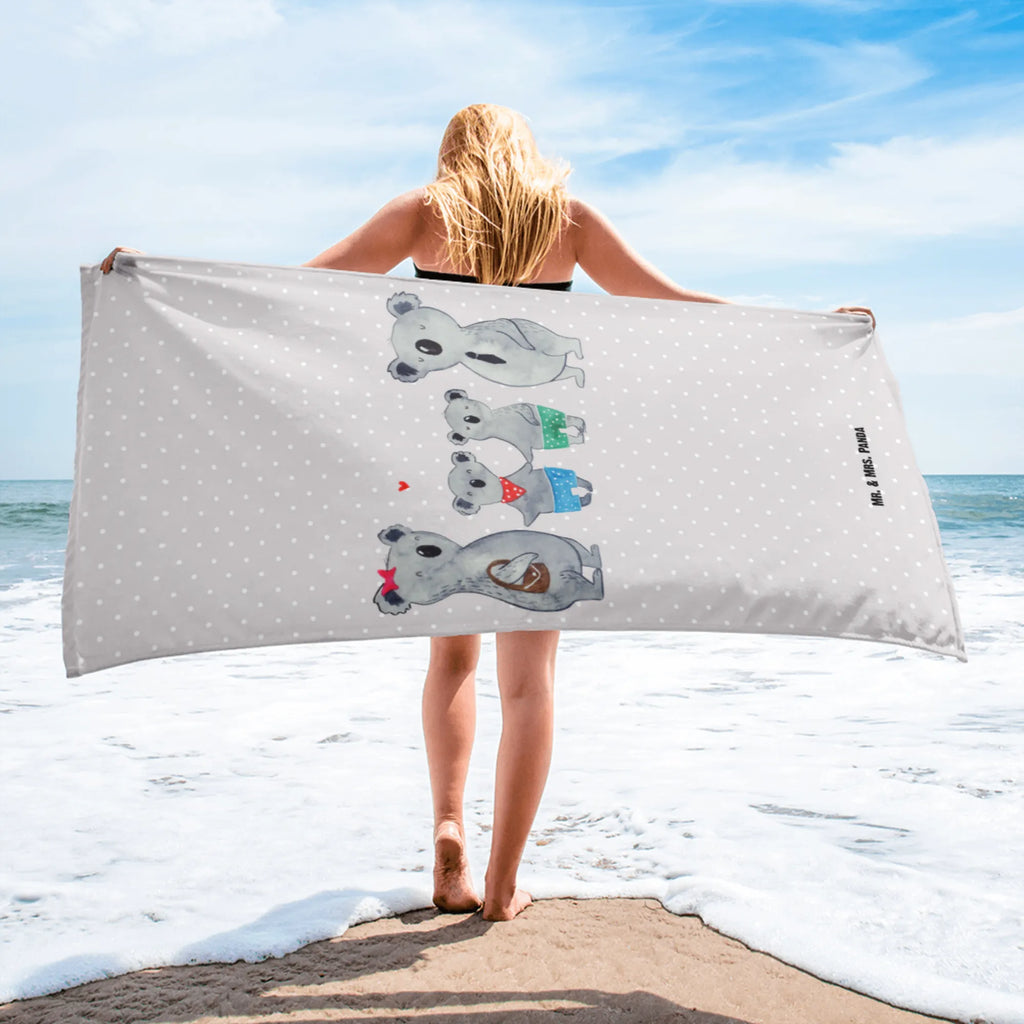 XL bath towel Koala family with two kids Saunahandtuch, Extra Großes Handtuch, Baumwoll Handtuch, Handtuch XL Für Kinder, XL Handtuch Aus Bio Baumwolle, Pflegeleichtes Handtuch Groß, Badetuch Kinder, Handtuch XL Modern, Großes Handtuch, Strandhandtuch, Nachhaltiges Handtuch XL, Urlaub, Saugfähiges Großes Handtuch, Reisehandtuch, XL Handtuch, Badetuch, Umweltfreundliches Handtuch Groß, Design Handtuch XL, Handtuch Groß Für Sport, Flauschiges Handtuch XL, Handtuch XL Für Frauen, Handtuch Übergröße, Großes Handtuch Unifarben, Groß, Handtuch Für Wellness, Handtuch Für Große Personen, Weiches XL Handtuch, XL Handtuch Weiß, Handtuch Für Strand XL, Kinderhandtuch, XL Handtuch Bunt, Mikrofaser Handtuch XL, Handtuch mit Motiv, Badetuch Extra Groß, Duschtuch XL, Handtuch Für Sauna Groß, Waschbares Handtuch XL, XL Handtuch Mit Muster, Handtuch Für Dusche XL, Handtuch XL Aus Baumwolle, Strapazierfähiges XL Handtuch, Saunatuch XL, XL Handtuch Grau, Handtuch Für Erwachsene XL, Großes Handtuch Für Badezimmer, Handtuch XL Für Männer, Badehandtuch XL, Wellnessgeschenk, Handtuch XL Klassisch, Handtuch XL Geschenkidee, Frottier, Papa, Mama, Oma, Opa, Familie, Muttertag, Schwester, Bruder, Vatertag, Familienzeit, Koalabär, Lieblingsfamilie, Familienleben, Koala, Beste Familie, Koalafamilie