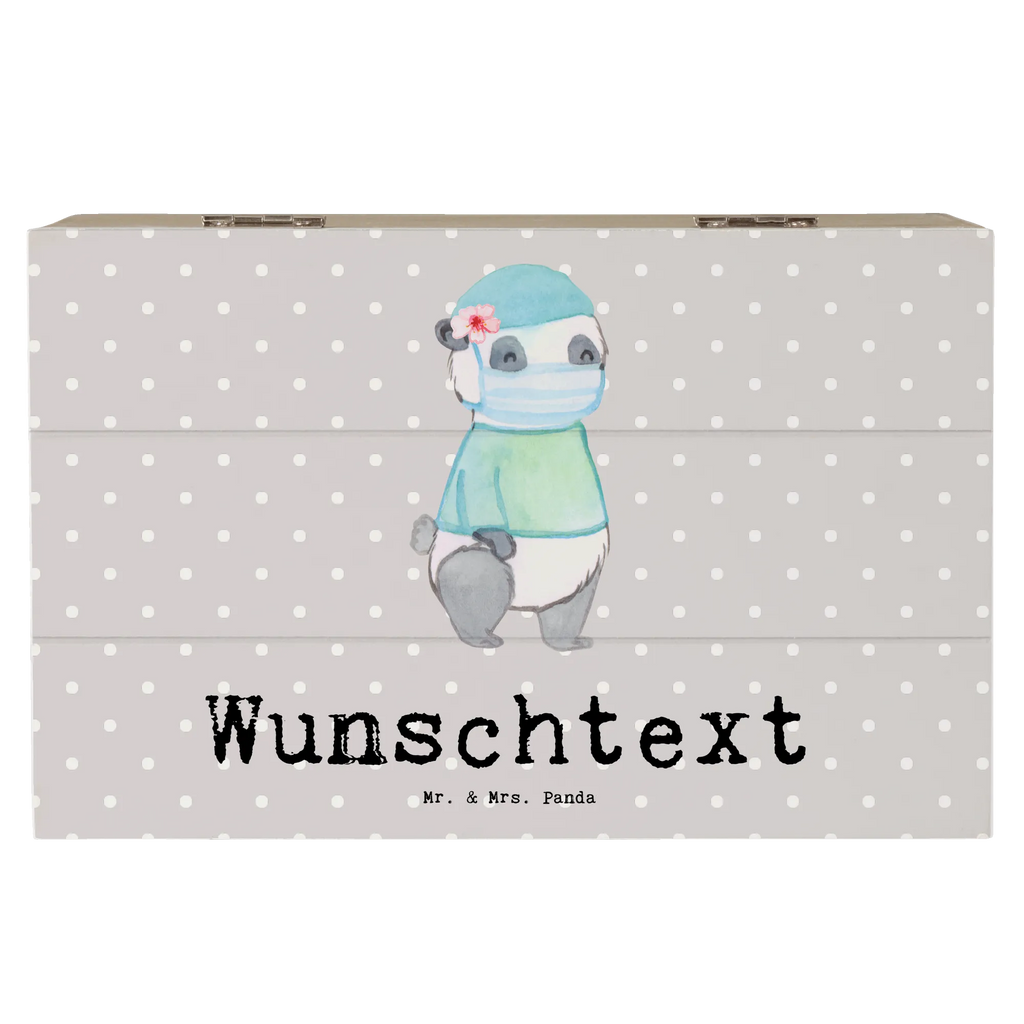 Personalised wooden chest Female Surgeon heart Schatulle mit Namen, mit Namen, GEschenkdose Personalisiert, Schatulle Personalisiert, Schatzkiste Personalisiert, Holzkiste Personalisiert, Erinnerungsbox mit Namen, Aufbewahrungsbox Personalisiert, Dekokiste mit Namen, Kiste mit Namen, Holzkiste mit Namen, Dekokiste Personalisiert, Truhe Personalisiert, Aufbewahrungsbox mit Namen, Truhe mit Namen, Erinnerungskiste Personalisiert, Kiste Personalisiert, Erinnerungsbox Personalisiert, Schatzkiste mit Namen, Geschenkbox Personalisiert, Beruf, Firma, Schenken, Mitarbeiter, Arbeitskollege, Danke, Kollegin, Geschenk, Kollege, Rente, Jubiläum, Abschied, Dankeschön, Ausbildung, Unfallchirurgini, Krankenhaus, Medizinerin, Chirurgin, Ärztin, Notfallchirurgin