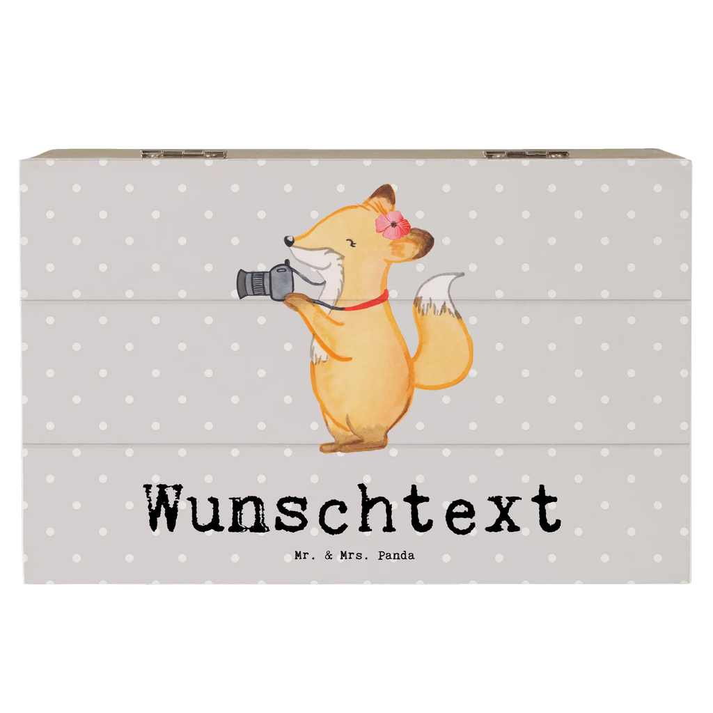 Personalizowane drewniane pudełko fotografka serce Truhe mit Namen, Aufbewahrungsbox mit Namen, Schatzkiste mit Namen, Erinnerungsbox mit Namen, Erinnerungskiste Personalisiert, Schatulle Personalisiert, Schatzkiste Personalisiert, GEschenkdose Personalisiert, Kiste Personalisiert, Schatulle mit Namen, Dekokiste Personalisiert, Holzkiste mit Namen, Truhe Personalisiert, Holzkiste Personalisiert, Erinnerungsbox Personalisiert, Kiste mit Namen, Aufbewahrungsbox Personalisiert, Geschenkbox Personalisiert, Dekokiste mit Namen, mit Namen, Beruf, Firma, Schenken, Mitarbeiter, Arbeitskollege, Danke, Kollegin, Geschenk, Kollege, Rente, Jubiläum, Abschied, Dankeschön, Ausbildung, Hochzeitsfotografin, Hobbyfotografin, Fotografin, Fotografie, Profi Fotografin, Fotoreporterin