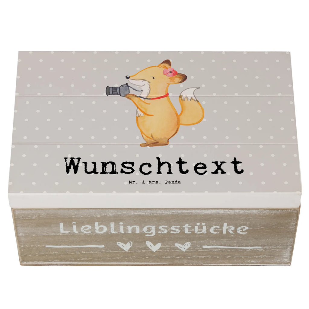 Personalizowane drewniane pudełko fotografka serce Truhe mit Namen, Aufbewahrungsbox mit Namen, Schatzkiste mit Namen, Erinnerungsbox mit Namen, Erinnerungskiste Personalisiert, Schatulle Personalisiert, Schatzkiste Personalisiert, GEschenkdose Personalisiert, Kiste Personalisiert, Schatulle mit Namen, Dekokiste Personalisiert, Holzkiste mit Namen, Truhe Personalisiert, Holzkiste Personalisiert, Erinnerungsbox Personalisiert, Kiste mit Namen, Aufbewahrungsbox Personalisiert, Geschenkbox Personalisiert, Dekokiste mit Namen, mit Namen, Beruf, Firma, Schenken, Mitarbeiter, Arbeitskollege, Danke, Kollegin, Geschenk, Kollege, Rente, Jubiläum, Abschied, Dankeschön, Ausbildung, Hochzeitsfotografin, Hobbyfotografin, Fotografin, Fotografie, Profi Fotografin, Fotoreporterin