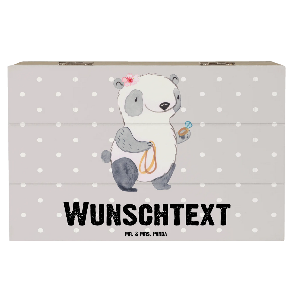 Personalisierte Holzkiste Juwelierin Herz Erinnerungskiste Personalisiert, Dekokiste mit Namen, Schatulle Personalisiert, Truhe Personalisiert, Aufbewahrungsbox Personalisiert, Schatulle mit Namen, Schatzkiste Personalisiert, Geschenkbox Personalisiert, Dekokiste Personalisiert, Erinnerungsbox mit Namen, Aufbewahrungsbox mit Namen, Holzkiste Personalisiert, GEschenkdose Personalisiert, Kiste mit Namen, Schatzkiste mit Namen, Kiste Personalisiert, Erinnerungsbox Personalisiert, mit Namen, Truhe mit Namen, Holzkiste mit Namen, Beruf, Firma, Schenken, Mitarbeiter, Arbeitskollege, Danke, Kollegin, Geschenk, Kollege, Rente, Jubiläum, Abschied, Dankeschön, Ausbildung, Goldschmiedin, Juwelierin, Schmuckgeschäft, Schmuckwarenhändlerin, Eröffnung