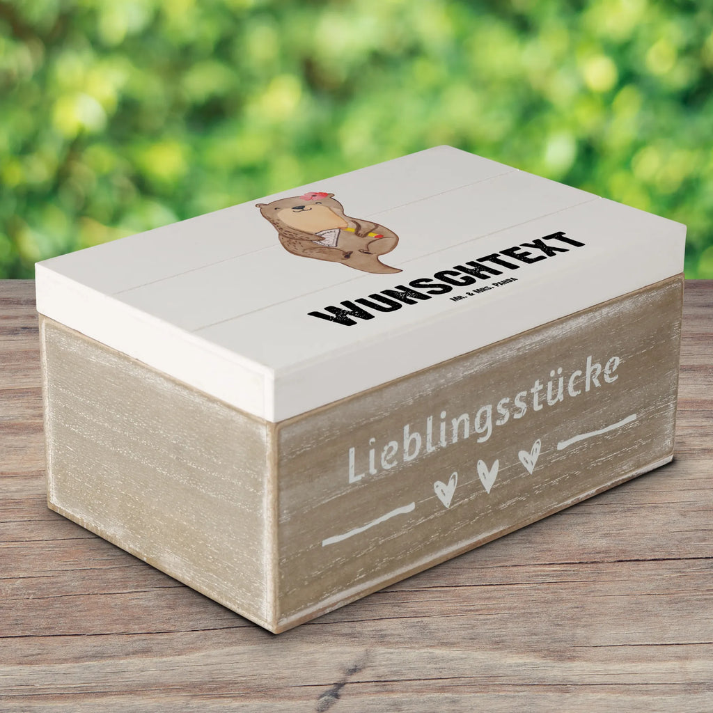 Personalizowane drewniane pudełko Techniczna projektantka produktu serce Erinnerungskiste Personalisiert, Holzkiste mit Namen, Aufbewahrungsbox Personalisiert, Aufbewahrungsbox mit Namen, Erinnerungsbox Personalisiert, Schatulle mit Namen, Schatzkiste mit Namen, Schatulle Personalisiert, GEschenkdose personalisiert, Truhe Personalisiert, Holzkiste Personalisiert, Dekokiste mit Namen, Schatzkiste Personalisiert, Kiste mit Namen, Geschenkbox personalisiert, mit Namen, Dekokiste Personalisiert, Truhe mit Namen, Erinnerungsbox mit Namen, Erinnerungskiste, Kiste Personalisiert, Beruf, Ausbildung, Jubiläum, Abschied, Rente, Kollege, Kollegin, Geschenk, Schenken, Arbeitskollege, Mitarbeiter, Firma, Danke, Dankeschön