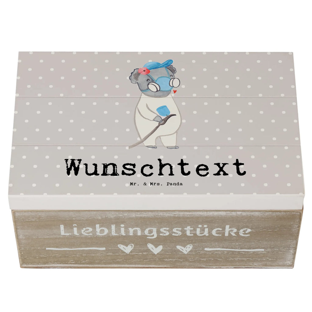 Personalisierte Holzkiste Lackiererin mit Herz Erinnerungsbox Personalisiert, Aufbewahrungsbox Personalisiert, GEschenkdose personalisiert, Erinnerungskiste, Schatulle Personalisiert, Schatzkiste mit Namen, Geschenkbox personalisiert, Schatzkiste Personalisiert, Holzkiste Personalisiert, Dekokiste mit Namen, Holzkiste mit Namen, Truhe Personalisiert, mit Namen, Truhe mit Namen, Kiste mit Namen, Aufbewahrungsbox mit Namen, Schatulle mit Namen, Erinnerungskiste Personalisiert, Kiste Personalisiert, Erinnerungsbox mit Namen, Dekokiste Personalisiert, Beruf, Ausbildung, Jubiläum, Abschied, Rente, Kollege, Kollegin, Geschenk, Schenken, Arbeitskollege, Mitarbeiter, Firma, Danke, Dankeschön, Gesellenprüfung, Lackiererin, Werkstatt Lackiererin, Lackierermeisterin