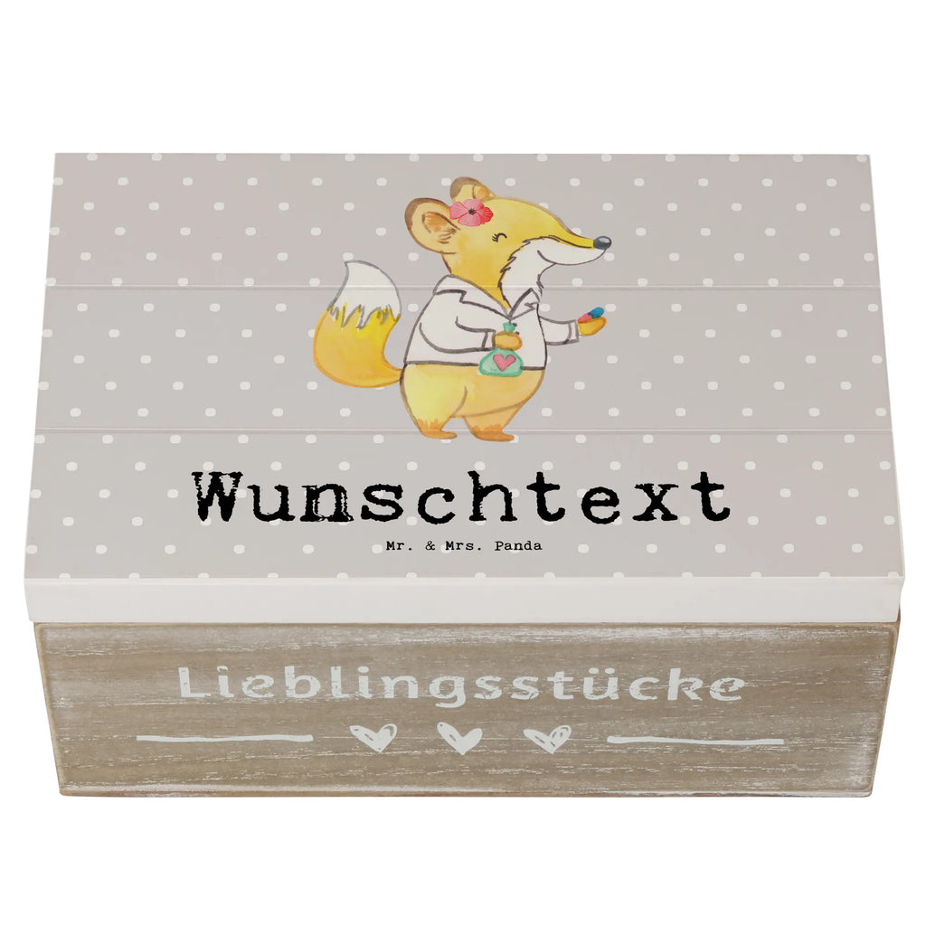 Personalised wooden chest Pharmacist Heart Aufbewahrungsbox mit Namen, Kiste Personalisiert, Schatzkiste mit Namen, Erinnerungskiste Personalisiert, Truhe Personalisiert, Kiste mit Namen, Dekokiste mit Namen, mit Namen, Geschenkbox Personalisiert, Truhe mit Namen, Schatulle Personalisiert, Erinnerungsbox Personalisiert, Schatulle mit Namen, Erinnerungsbox mit Namen, Dekokiste Personalisiert, Schatzkiste Personalisiert, GEschenkdose Personalisiert, Aufbewahrungsbox Personalisiert, Holzkiste Personalisiert, Holzkiste mit Namen, Beruf, Firma, Schenken, Mitarbeiter, Arbeitskollege, Danke, Kollegin, Geschenk, Kollege, Rente, Jubiläum, Abschied, Dankeschön, Ausbildung, Apothekerin, Eröffnung Apotheke, Approbation, Pharmazie, Staatsexamen