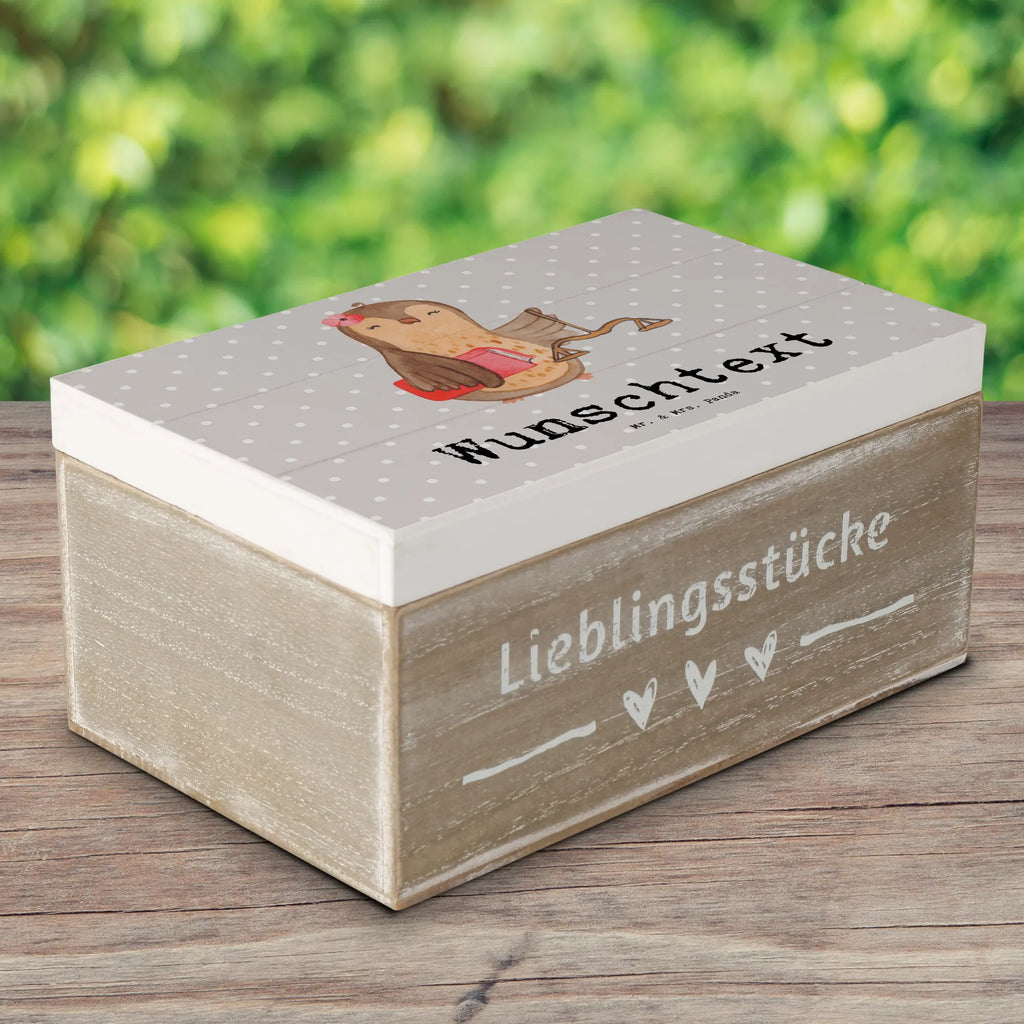Personalised wooden chest female lawyer Heart Erinnerungskiste Personalisiert, Dekokiste Personalisiert, Erinnerungskiste, GEschenkdose personalisiert, Dekokiste mit Namen, Truhe mit Namen, Schatzkiste Personalisiert, Schatulle mit Namen, Schatulle Personalisiert, Geschenkbox personalisiert, Aufbewahrungsbox mit Namen, Aufbewahrungsbox Personalisiert, Erinnerungsbox Personalisiert, Erinnerungsbox mit Namen, Holzkiste Personalisiert, Schatzkiste mit Namen, Kiste mit Namen, Kiste Personalisiert, Truhe Personalisiert, Holzkiste mit Namen, mit Namen, Beruf, Ausbildung, Jubiläum, Abschied, Rente, Kollege, Kollegin, Geschenk, Schenken, Arbeitskollege, Mitarbeiter, Firma, Danke, Dankeschön, Anwältin, Staatsexamen, Jurastudent, Anwaltskanzlei, Master of laws, Juristin, Jura Studium