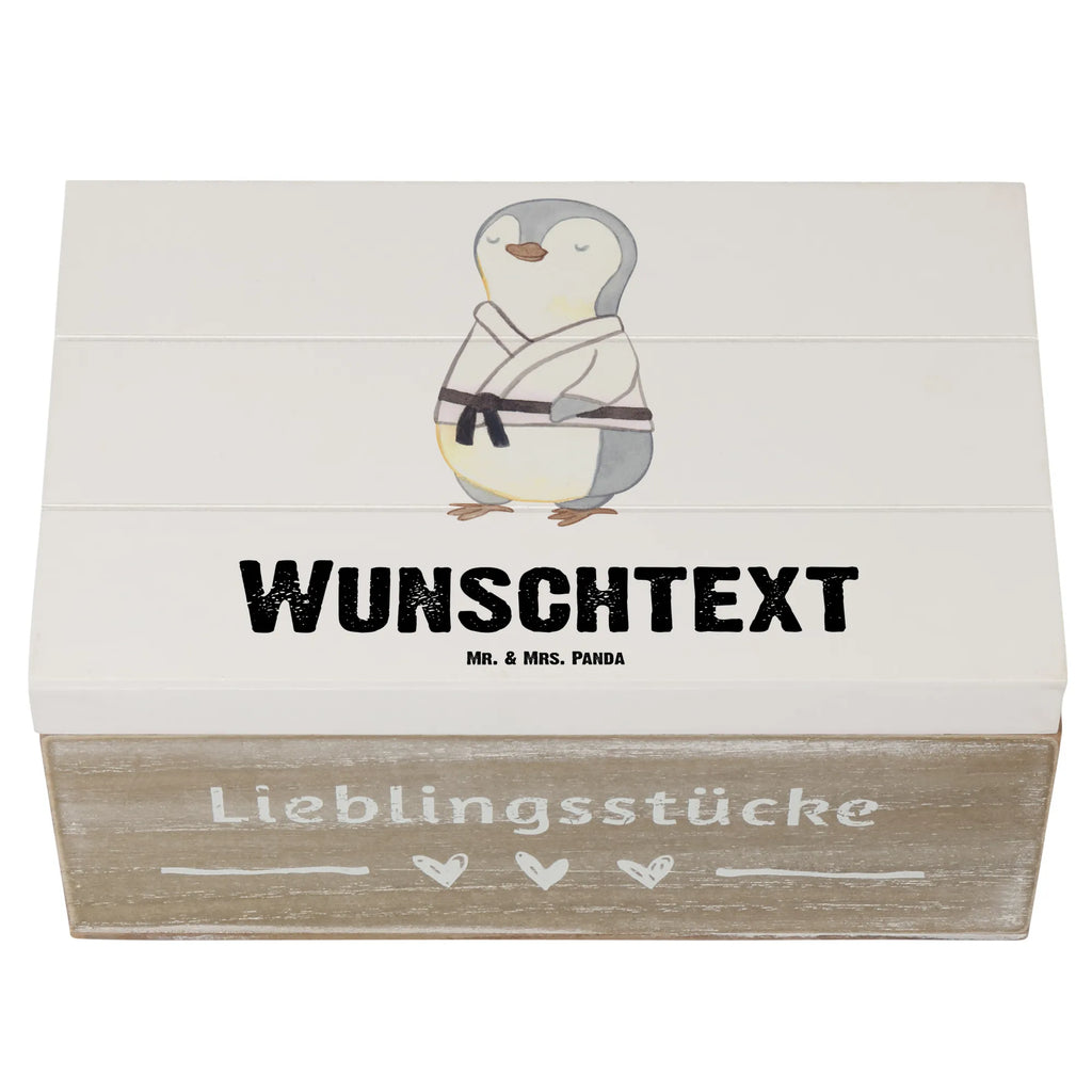 Personalizowane drewniane pudełko Pingwin karate Aufbewahrungsbox Personalisiert, Holzkiste mit Namen, Holzkiste Personalisiert, Geschenkbox Personalisiert, Erinnerungsbox Personalisiert, Erinnerungskiste Personalisiert, GEschenkdose Personalisiert, Kiste mit Namen, Schatzkiste mit Namen, Schatulle Personalisiert, Schatulle mit Namen, Kiste Personalisiert, mit Namen, Truhe Personalisiert, Erinnerungsbox mit Namen, Dekokiste mit Namen, Truhe mit Namen, Aufbewahrungsbox mit Namen, Dekokiste Personalisiert, Schatzkiste Personalisiert, Geschenk, Schenken, Sport, Sportart, Hobby, Danke, Dankeschön, Auszeichnung, Gewinn, Sportler, Kampfkunst, Karate, Karate Verein, Selbstverteidigung, Kampfsportart