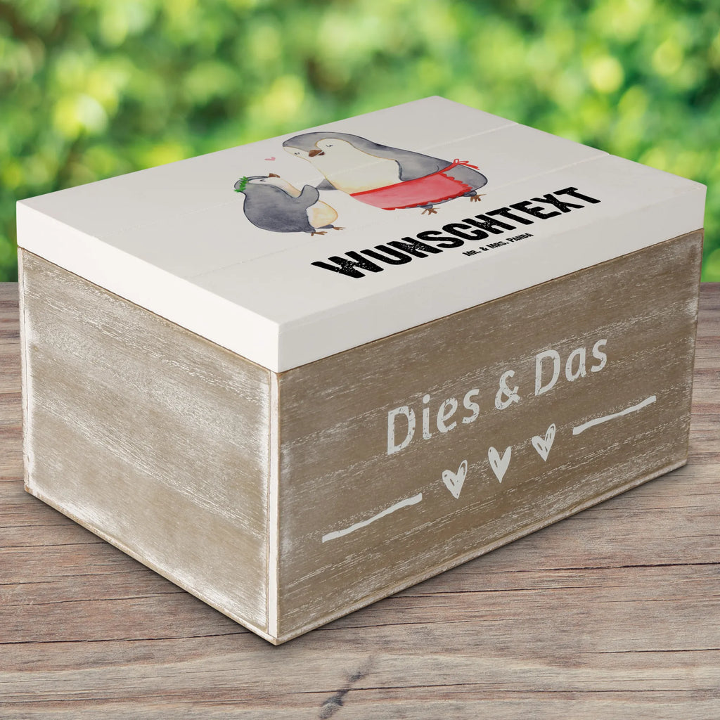 Personalizowane drewniane pudełko pingwin Najlepsza mama na świecie Schatulle mit Namen, GEschenkdose Personalisiert, Erinnerungsbox mit Namen, Schatzkiste Personalisiert, Dekokiste mit Namen, Erinnerungsbox Personalisiert, Geschenkbox Personalisiert, Erinnerungskiste Personalisiert, Truhe Personalisiert, Kiste Personalisiert, Holzkiste Personalisiert, Aufbewahrungsbox Personalisiert, Schatulle Personalisiert, Dekokiste Personalisiert, Schatzkiste mit Namen, mit Namen, Aufbewahrungsbox mit Namen, Truhe mit Namen, Kiste mit Namen, Holzkiste mit Namen, Geschenkidee, Geschenk, Schenken, Mitbringsel, Geburtstag, Geburtstagsgeschenk, für, Danke, Dankeschön, Bedanken, Freude machen, Geschenktipp, Supermama, Mutti, Muttertag, Sohn, Beste, Beste Mama, Tochter, Mutter, Ma, Mami, Mama