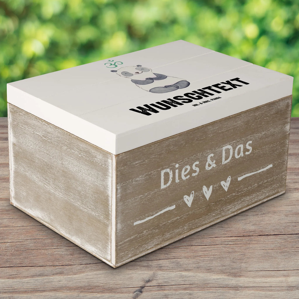 Personalisierte Holzkiste Panda Meditieren mit Namen, Holzkiste mit Namen, GEschenkdose Personalisiert, Schatulle mit Namen, Schatzkiste mit Namen, Dekokiste mit Namen, Truhe mit Namen, Kiste mit Namen, Aufbewahrungsbox mit Namen, Erinnerungsbox Personalisiert, Aufbewahrungsbox Personalisiert, Erinnerungsbox mit Namen, Kiste Personalisiert, Geschenkbox Personalisiert, Truhe Personalisiert, Dekokiste Personalisiert, Schatulle Personalisiert, Erinnerungskiste Personalisiert, Holzkiste Personalisiert, Schatzkiste Personalisiert, Geschenk, Schenken, Sport, Sportart, Hobby, Danke, Dankeschön, Auszeichnung, Gewinn, Sportler, Meditation, Meditieren, Meditationskurs