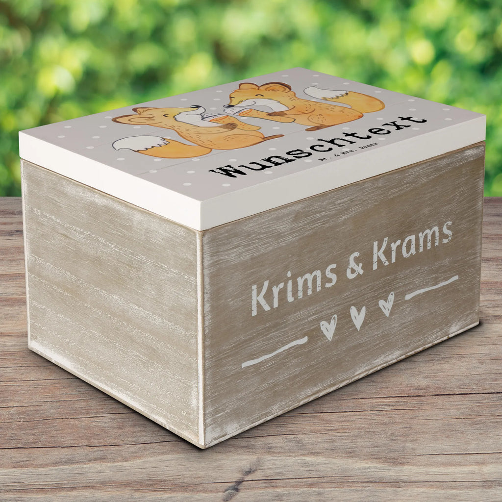 Personalised wooden chest Fox Best adoptive brother in the world Schatulle Personalisiert, Aufbewahrungsbox Personalisiert, Kiste Personalisiert, Schatzkiste Personalisiert, Holzkiste mit Namen, Geschenkbox Personalisiert, Kiste mit Namen, Truhe mit Namen, Schatulle mit Namen, Dekokiste mit Namen, Erinnerungsbox Personalisiert, Erinnerungskiste Personalisiert, mit Namen, GEschenkdose Personalisiert, Aufbewahrungsbox mit Namen, Schatzkiste mit Namen, Holzkiste Personalisiert, Truhe Personalisiert, Erinnerungsbox mit Namen, Dekokiste Personalisiert, Geschenkidee, Geschenk, Schenken, Mitbringsel, Geburtstag, Geburtstagsgeschenk, für, Danke, Dankeschön, Bedanken, Freude machen, Geschenktipp, Kleinigkeit, Familie, Brother, Bester, Bruder, Adoptivbruder, Bruderherz, Brudi, Geschwister, Sohn, Schwester, Adoptiert