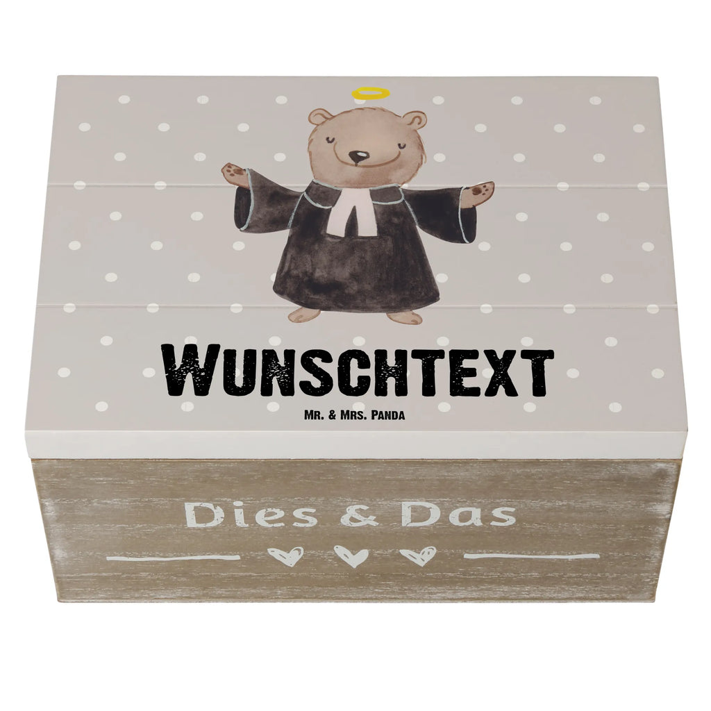 Personalisierte Holzkiste Pfarrer mit Herz Truhe mit Namen, Holzkiste Personalisiert, Erinnerungsbox mit Namen, Schatulle Personalisiert, Erinnerungsbox Personalisiert, Dekokiste mit Namen, Erinnerungskiste Personalisiert, Dekokiste Personalisiert, Aufbewahrungsbox Personalisiert, Kiste Personalisiert, Schatzkiste mit Namen, Holzkiste mit Namen, Schatulle mit Namen, GEschenkdose Personalisiert, Schatzkiste Personalisiert, Kiste mit Namen, Geschenkbox Personalisiert, mit Namen, Aufbewahrungsbox mit Namen, Truhe Personalisiert, Beruf, Firma, Schenken, Mitarbeiter, Arbeitskollege, Danke, Kollegin, Geschenk, Kollege, Rente, Jubiläum, Abschied, Dankeschön, Ausbildung, Prediger<br />Priester, Kirche, Theologe, Pastor, Diener Gottes<br />Geistlicher, Pfarrer