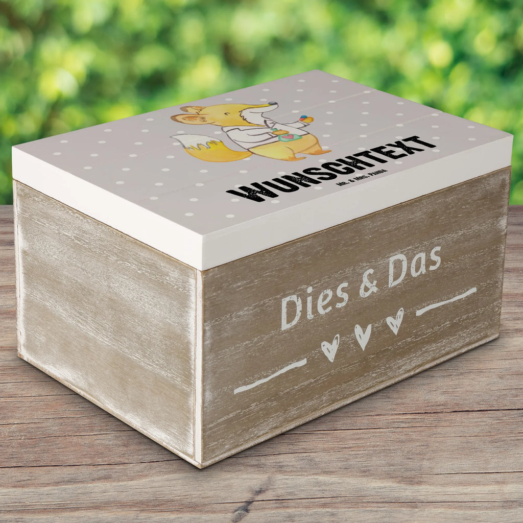 Personalizowane drewniane pudełko aptekarz Serce Schatzkiste mit Namen, Kiste mit Namen, Geschenkbox Personalisiert, Schatulle mit Namen, Truhe Personalisiert, Truhe mit Namen, GEschenkdose Personalisiert, Dekokiste Personalisiert, Dekokiste mit Namen, Aufbewahrungsbox Personalisiert, Erinnerungskiste Personalisiert, mit Namen, Erinnerungsbox Personalisiert, Holzkiste Personalisiert, Holzkiste mit Namen, Erinnerungsbox mit Namen, Schatulle Personalisiert, Kiste Personalisiert, Aufbewahrungsbox mit Namen, Schatzkiste Personalisiert, Beruf, Firma, Schenken, Mitarbeiter, Arbeitskollege, Danke, Kollegin, Geschenk, Kollege, Rente, Jubiläum, Abschied, Dankeschön, Ausbildung, Staatsexamen, Apotheker, Eröffnung Apotheke, Pharmazie, Approbation