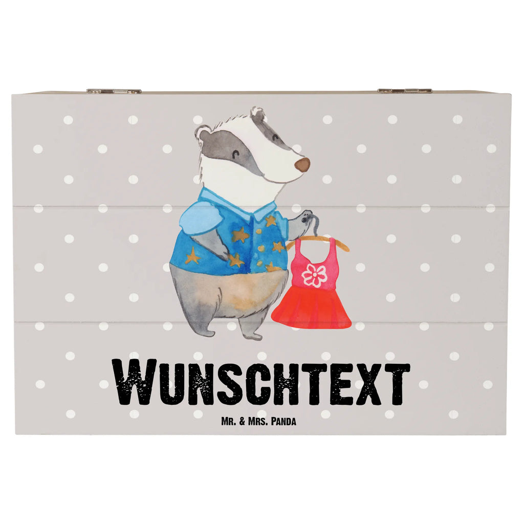 Personalisierte Holzkiste Modedesignerin mit Herz Erinnerungsbox mit Namen, Truhe mit Namen, Schatzkiste mit Namen, mit Namen, Geschenkbox personalisiert, Kiste Personalisiert, Truhe Personalisiert, Aufbewahrungsbox mit Namen, Erinnerungsbox Personalisiert, Schatulle Personalisiert, Schatulle mit Namen, Holzkiste Personalisiert, Erinnerungskiste Personalisiert, Holzkiste mit Namen, Kiste mit Namen, Dekokiste mit Namen, Schatzkiste Personalisiert, Erinnerungskiste, GEschenkdose personalisiert, Aufbewahrungsbox Personalisiert, Dekokiste Personalisiert, Beruf, Ausbildung, Jubiläum, Abschied, Rente, Kollege, Kollegin, Geschenk, Schenken, Arbeitskollege, Mitarbeiter, Firma, Danke, Dankeschön, Modedesignerin, Fashion Designerin, Modeschöpferin