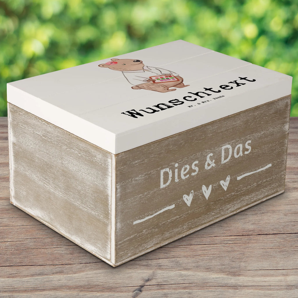 Personalizowane drewniane pudełko specjalistka bankowa serce Holzkiste mit Namen, Dekokiste mit Namen, Erinnerungsbox Personalisiert, Geschenkbox Personalisiert, Erinnerungsbox mit Namen, Holzkiste Personalisiert, Aufbewahrungsbox mit Namen, GEschenkdose Personalisiert, mit Namen, Dekokiste Personalisiert, Schatulle Personalisiert, Schatzkiste mit Namen, Erinnerungskiste Personalisiert, Schatulle mit Namen, Truhe mit Namen, Kiste mit Namen, Kiste Personalisiert, Truhe Personalisiert, Aufbewahrungsbox Personalisiert, Schatzkiste Personalisiert, Beruf, Ausbildung, Abschied, Rente, Dankeschön, Jubiläum, Kollege, Kollegin, Arbeitskollege, Mitarbeiter, Firma, Schenken, Geschenk, Danke, Bankfachfrau, Bankangestellte, Bankberaterin, Bänkerin