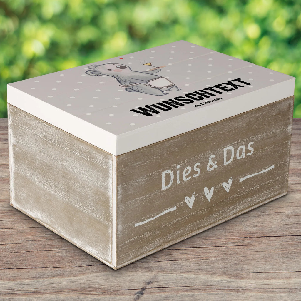 Personalisierte Holzkiste Kellnerin Herz Schatulle mit Namen, Erinnerungsbox mit Namen, Erinnerungsbox Personalisiert, Aufbewahrungsbox Personalisiert, Truhe Personalisiert, Schatzkiste Personalisiert, mit Namen, Aufbewahrungsbox mit Namen, Dekokiste mit Namen, Holzkiste Personalisiert, Dekokiste Personalisiert, Truhe mit Namen, Kiste Personalisiert, Geschenkbox personalisiert, Erinnerungskiste Personalisiert, Erinnerungskiste, Kiste mit Namen, Schatulle Personalisiert, Holzkiste mit Namen, Schatzkiste mit Namen, GEschenkdose personalisiert, Beruf, Ausbildung, Jubiläum, Abschied, Rente, Kollege, Kollegin, Geschenk, Schenken, Arbeitskollege, Mitarbeiter, Firma, Danke, Dankeschön, Restaurant, Servicekraft, Kellnerin