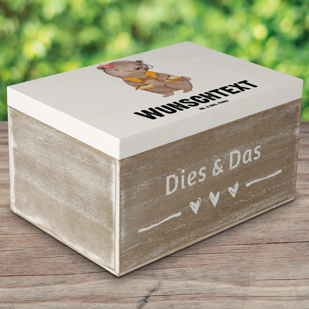 Personalizowane drewniane pudełko stewardesa serce Holzkiste mit Namen, Schatzkiste Personalisiert, mit Namen, Truhe Personalisiert, Truhe mit Namen, Kiste Personalisiert, Aufbewahrungsbox Personalisiert, Schatzkiste mit Namen, Erinnerungsbox mit Namen, Kiste mit Namen, Schatulle mit Namen, Erinnerungsbox Personalisiert, Aufbewahrungsbox mit Namen, Dekokiste Personalisiert, Schatulle Personalisiert, Holzkiste Personalisiert, Geschenkbox Personalisiert, Dekokiste mit Namen, GEschenkdose Personalisiert, Erinnerungskiste Personalisiert, Beruf, Firma, Schenken, Mitarbeiter, Arbeitskollege, Danke, Kollegin, Geschenk, Kollege, Rente, Jubiläum, Abschied, Dankeschön, Ausbildung, Stewardess, Flugbegleiterin, Flugstewardess, Flight-Attendant