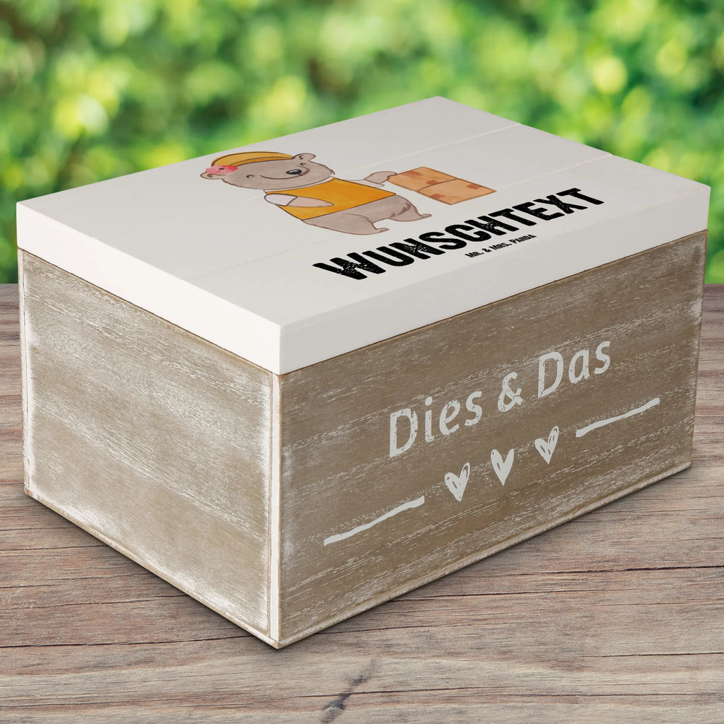 Personalisierte Holzkiste Fachlageristin Herz Geschenkbox Personalisiert, Truhe Personalisiert, Dekokiste mit Namen, Schatulle mit Namen, mit Namen, Truhe mit Namen, Holzkiste mit Namen, Erinnerungsbox mit Namen, Kiste mit Namen, Dekokiste Personalisiert, GEschenkdose Personalisiert, Schatzkiste Personalisiert, Holzkiste Personalisiert, Schatulle Personalisiert, Aufbewahrungsbox mit Namen, Erinnerungsbox Personalisiert, Aufbewahrungsbox Personalisiert, Schatzkiste mit Namen, Erinnerungskiste Personalisiert, Kiste Personalisiert, Beruf, Firma, Schenken, Mitarbeiter, Arbeitskollege, Danke, Kollegin, Geschenk, Kollege, Rente, Jubiläum, Abschied, Dankeschön, Ausbildung, Lagerarbeiterin, Lagerverwalterin, Lageristin, Fachlageristin