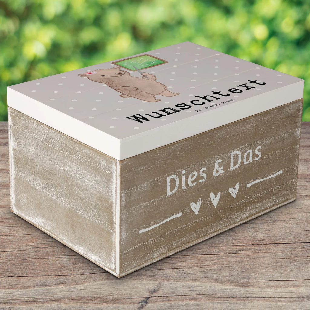 Personalisierte Holzkiste Mathematiklehrerin Herz Erinnerungsbox Personalisiert, Dekokiste Personalisiert, Erinnerungsbox mit Namen, Geschenkbox Personalisiert, Dekokiste mit Namen, Aufbewahrungsbox Personalisiert, Holzkiste Personalisiert, Schatulle Personalisiert, Truhe Personalisiert, Schatzkiste mit Namen, Kiste Personalisiert, GEschenkdose Personalisiert, Schatzkiste Personalisiert, Holzkiste mit Namen, Truhe mit Namen, mit Namen, Aufbewahrungsbox mit Namen, Erinnerungskiste Personalisiert, Schatulle mit Namen, Kiste mit Namen, Schenken, Ausbildung, Beruf, Firma, Mitarbeiter, Danke, Geschenk, Arbeitskollege, Kollegin, Kollege, Jubiläum, Rente, Dankeschön, Abschied, Referendariat, Lehrer, Mathelehrerin, Mathe, Matheunterricht, Lehramtstudent, Mathematiklehrerin