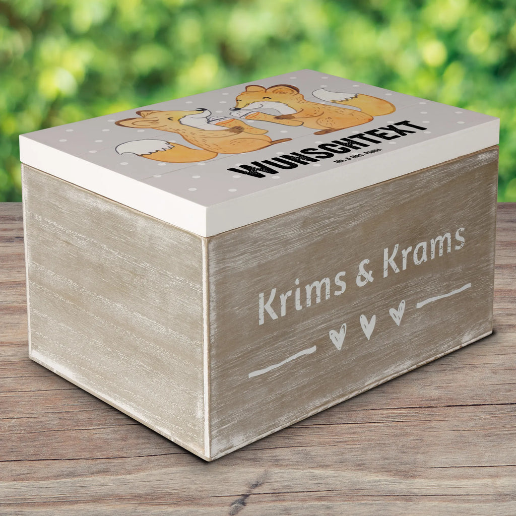 Personalisierte Holzkiste Fuchs Bester Vetter der Welt Schatulle Personalisiert, Aufbewahrungsbox Personalisiert, Dekokiste mit Namen, Truhe Personalisiert, Aufbewahrungsbox mit Namen, Geschenkbox personalisiert, Erinnerungsbox mit Namen, Holzkiste Personalisiert, Schatzkiste Personalisiert, Dekokiste Personalisiert, Schatzkiste mit Namen, Kiste Personalisiert, Erinnerungskiste Personalisiert, Erinnerungsbox Personalisiert, Holzkiste mit Namen, Truhe mit Namen, Kiste mit Namen, GEschenkdose personalisiert, mit Namen, Schatulle mit Namen, Erinnerungskiste, für, Dankeschön, Geschenk, Schenken, Geburtstag, Geburtstagsgeschenk, Geschenkidee, Danke, Bedanken, Mitbringsel, Freude machen, Geschenktipp, Sohn von Tante, Familie, Sohn von Onkel, Vetter, Verwandtschaft, Cousine, Cousin, Kousin