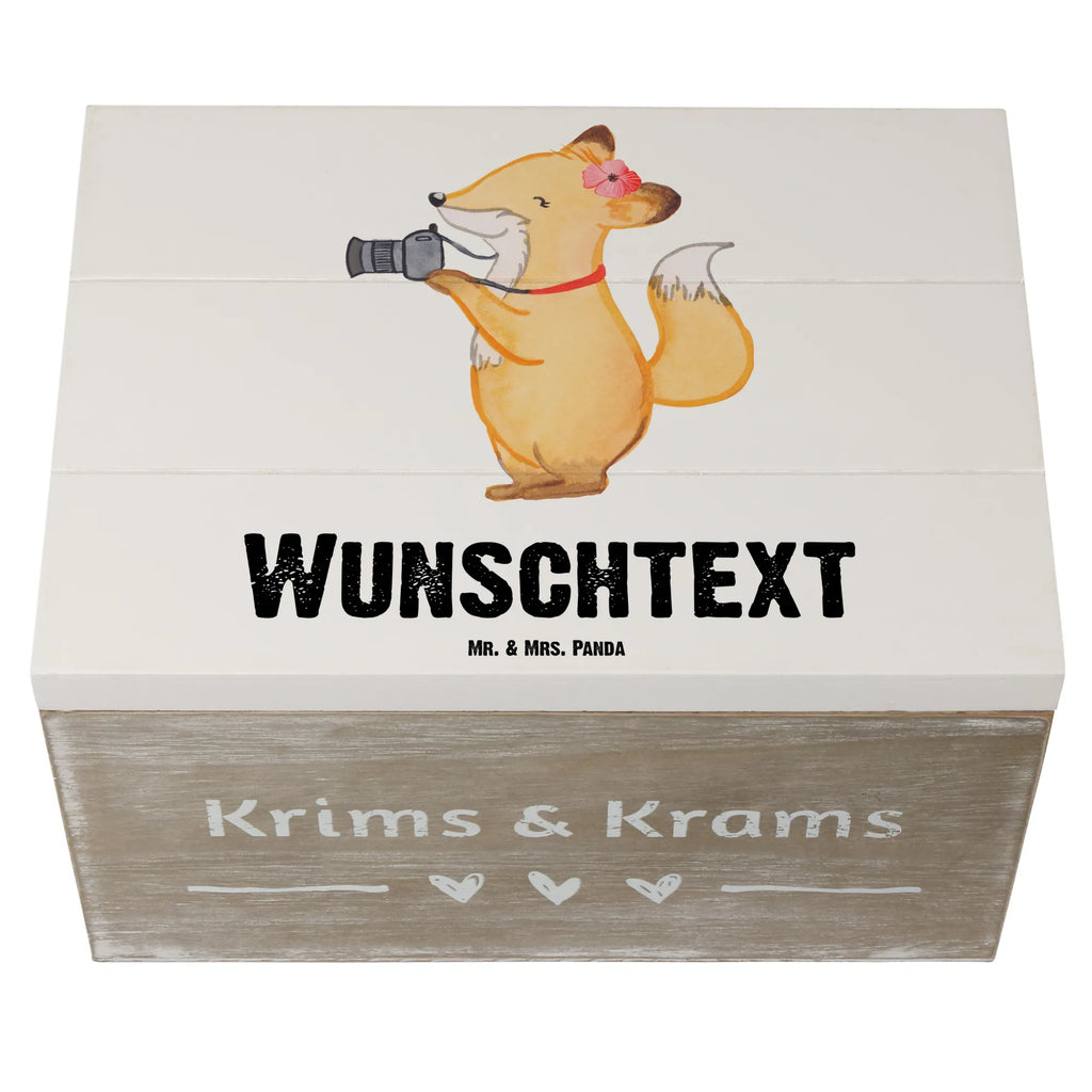 Personalizowane drewniane pudełko fotografka serce Truhe mit Namen, Aufbewahrungsbox mit Namen, Schatzkiste mit Namen, Erinnerungsbox mit Namen, Erinnerungskiste Personalisiert, Schatulle Personalisiert, Schatzkiste Personalisiert, GEschenkdose Personalisiert, Kiste Personalisiert, Schatulle mit Namen, Dekokiste Personalisiert, Holzkiste mit Namen, Truhe Personalisiert, Holzkiste Personalisiert, Erinnerungsbox Personalisiert, Kiste mit Namen, Aufbewahrungsbox Personalisiert, Geschenkbox Personalisiert, Dekokiste mit Namen, mit Namen, Beruf, Firma, Schenken, Mitarbeiter, Arbeitskollege, Danke, Kollegin, Geschenk, Kollege, Rente, Jubiläum, Abschied, Dankeschön, Ausbildung, Hochzeitsfotografin, Hobbyfotografin, Fotografin, Fotografie, Profi Fotografin, Fotoreporterin