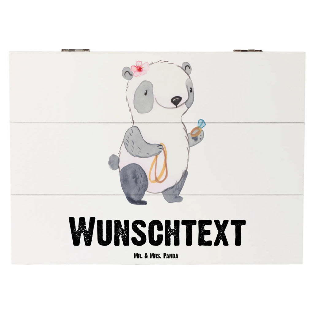 Personalisierte Holzkiste Juwelierin Herz Erinnerungskiste Personalisiert, Dekokiste mit Namen, Schatulle Personalisiert, Truhe Personalisiert, Aufbewahrungsbox Personalisiert, Schatulle mit Namen, Schatzkiste Personalisiert, Geschenkbox Personalisiert, Dekokiste Personalisiert, Erinnerungsbox mit Namen, Aufbewahrungsbox mit Namen, Holzkiste Personalisiert, GEschenkdose Personalisiert, Kiste mit Namen, Schatzkiste mit Namen, Kiste Personalisiert, Erinnerungsbox Personalisiert, mit Namen, Truhe mit Namen, Holzkiste mit Namen, Beruf, Firma, Schenken, Mitarbeiter, Arbeitskollege, Danke, Kollegin, Geschenk, Kollege, Rente, Jubiläum, Abschied, Dankeschön, Ausbildung, Goldschmiedin, Juwelierin, Schmuckgeschäft, Schmuckwarenhändlerin, Eröffnung