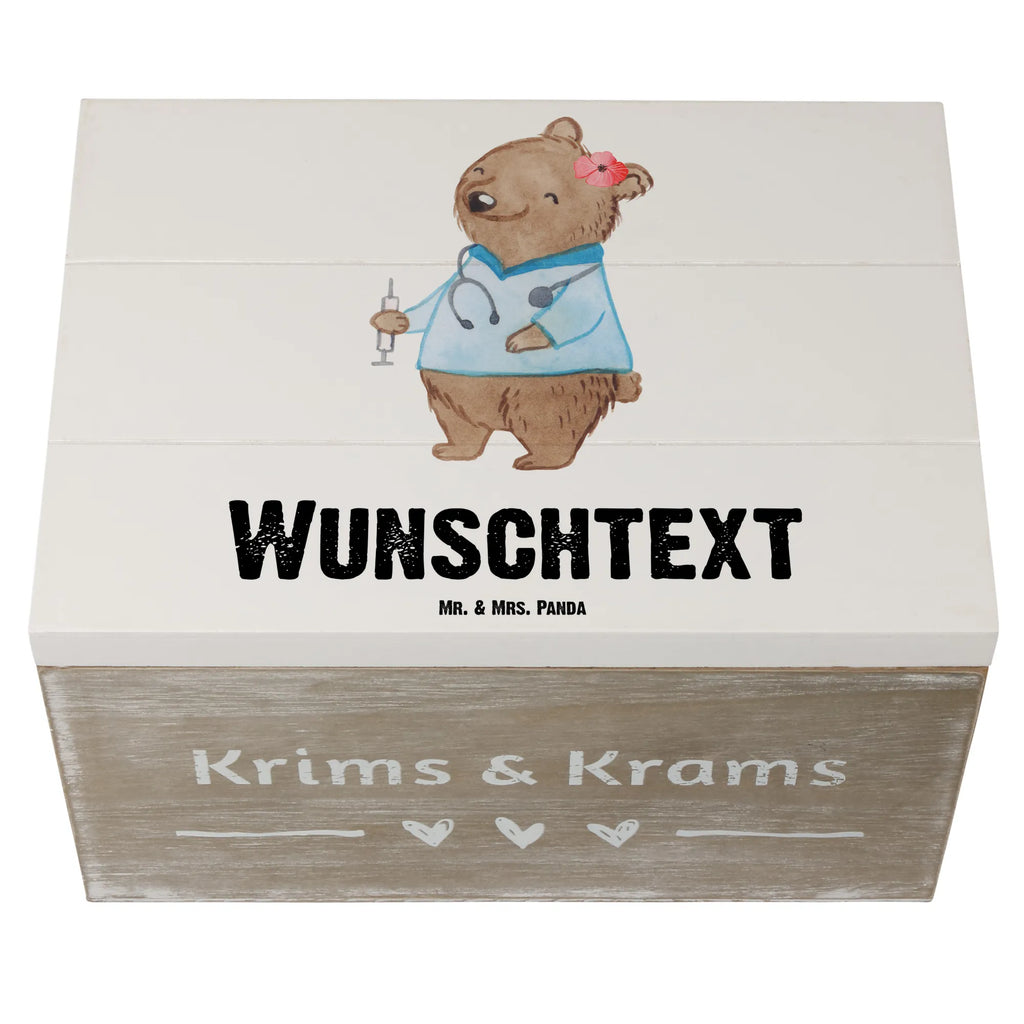 Personalisierte Holzkiste Krankenpflegehelferin Herz Aufbewahrungsbox Personalisiert, Kiste Personalisiert, Schatzkiste Personalisiert, Schatulle mit Namen, Schatulle Personalisiert, Truhe mit Namen, Dekokiste mit Namen, Truhe Personalisiert, Kiste mit Namen, Aufbewahrungsbox mit Namen, Holzkiste Personalisiert, Dekokiste Personalisiert, Holzkiste mit Namen, Geschenkbox Personalisiert, GEschenkdose Personalisiert, Erinnerungskiste Personalisiert, Erinnerungsbox Personalisiert, Schatzkiste mit Namen, Erinnerungsbox mit Namen, mit Namen, Beruf, Firma, Schenken, Mitarbeiter, Arbeitskollege, Danke, Kollegin, Geschenk, Kollege, Rente, Jubiläum, Abschied, Dankeschön, Ausbildung, Pflegehelferin, Krankenpflegehelferin, Pflegekraft